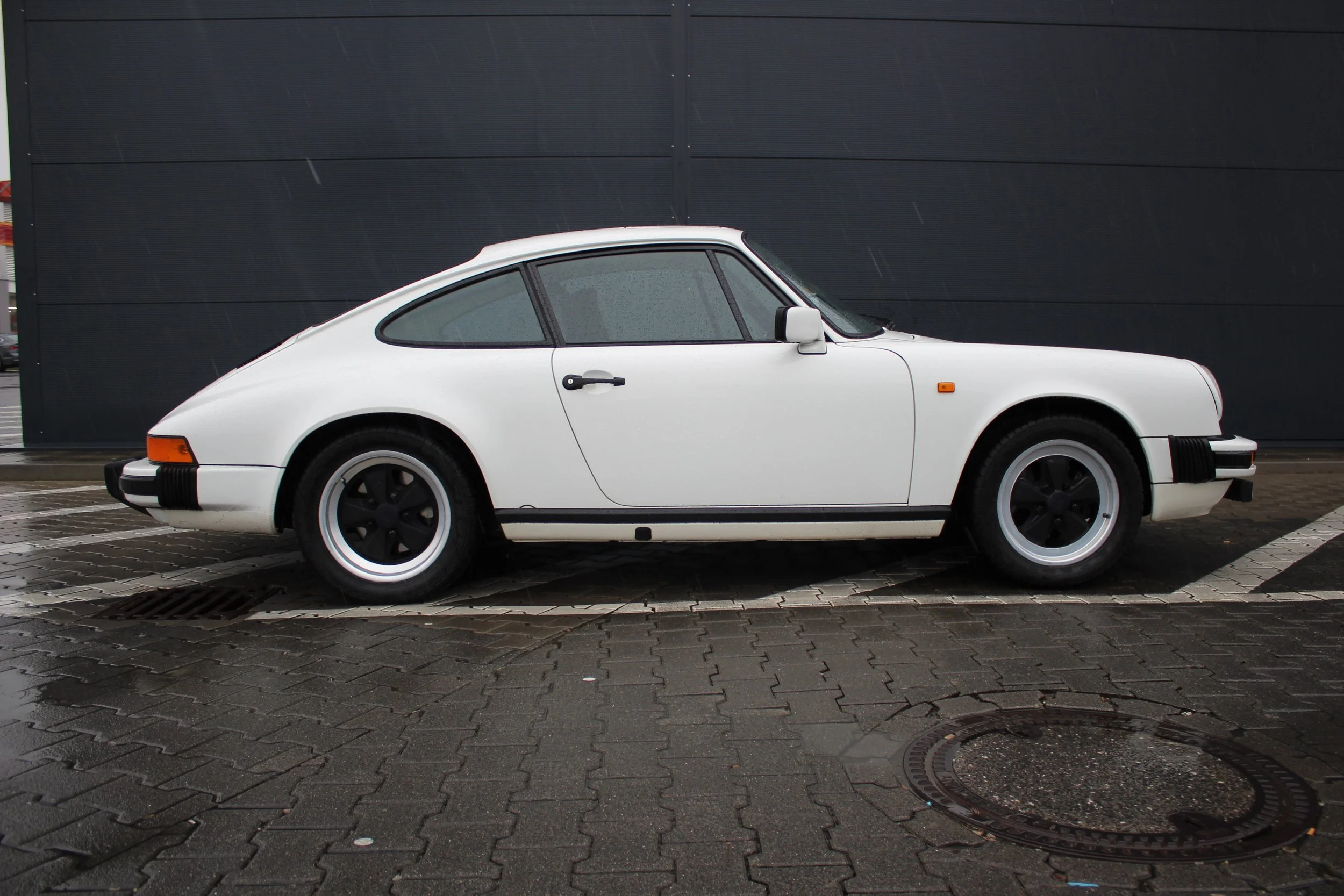 911 SC Coupe weiss.JPG