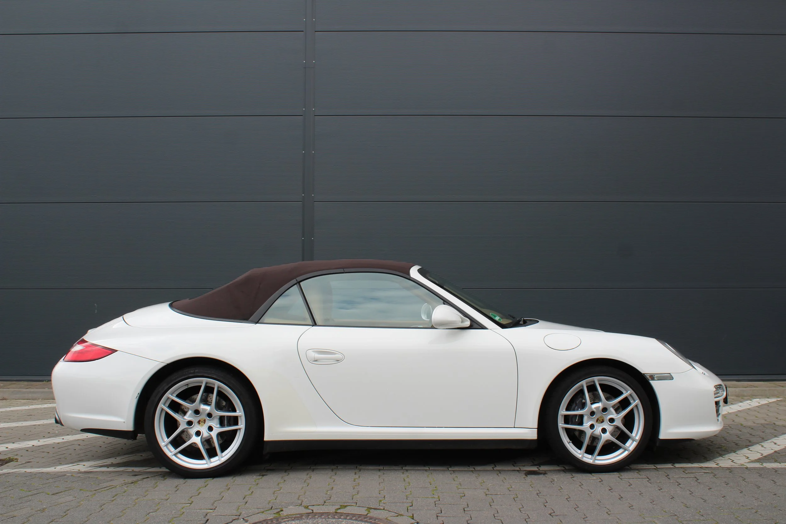 997 Cabrio weiss.JPG
