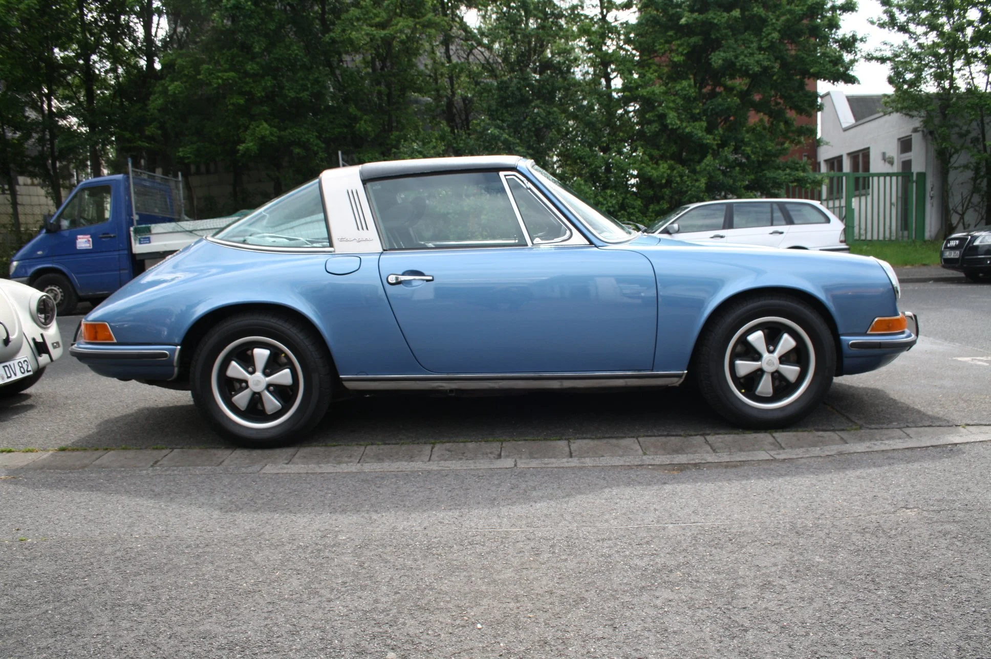 911 T Targa 2,4 blau.JPG