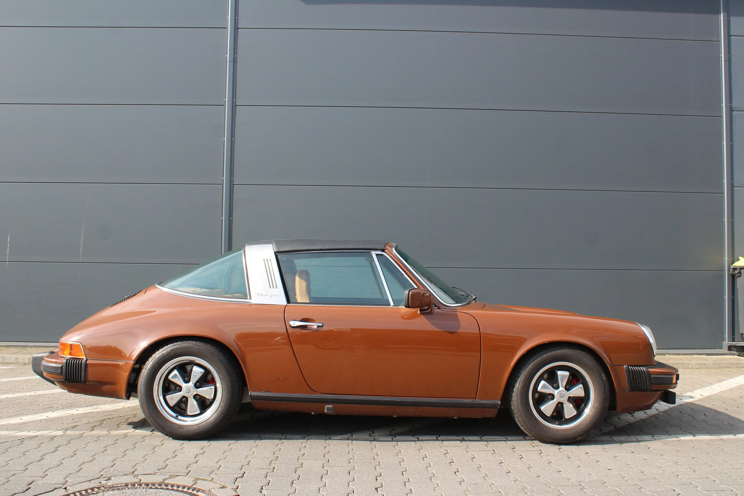 911 Targa 2,7 braun.JPG