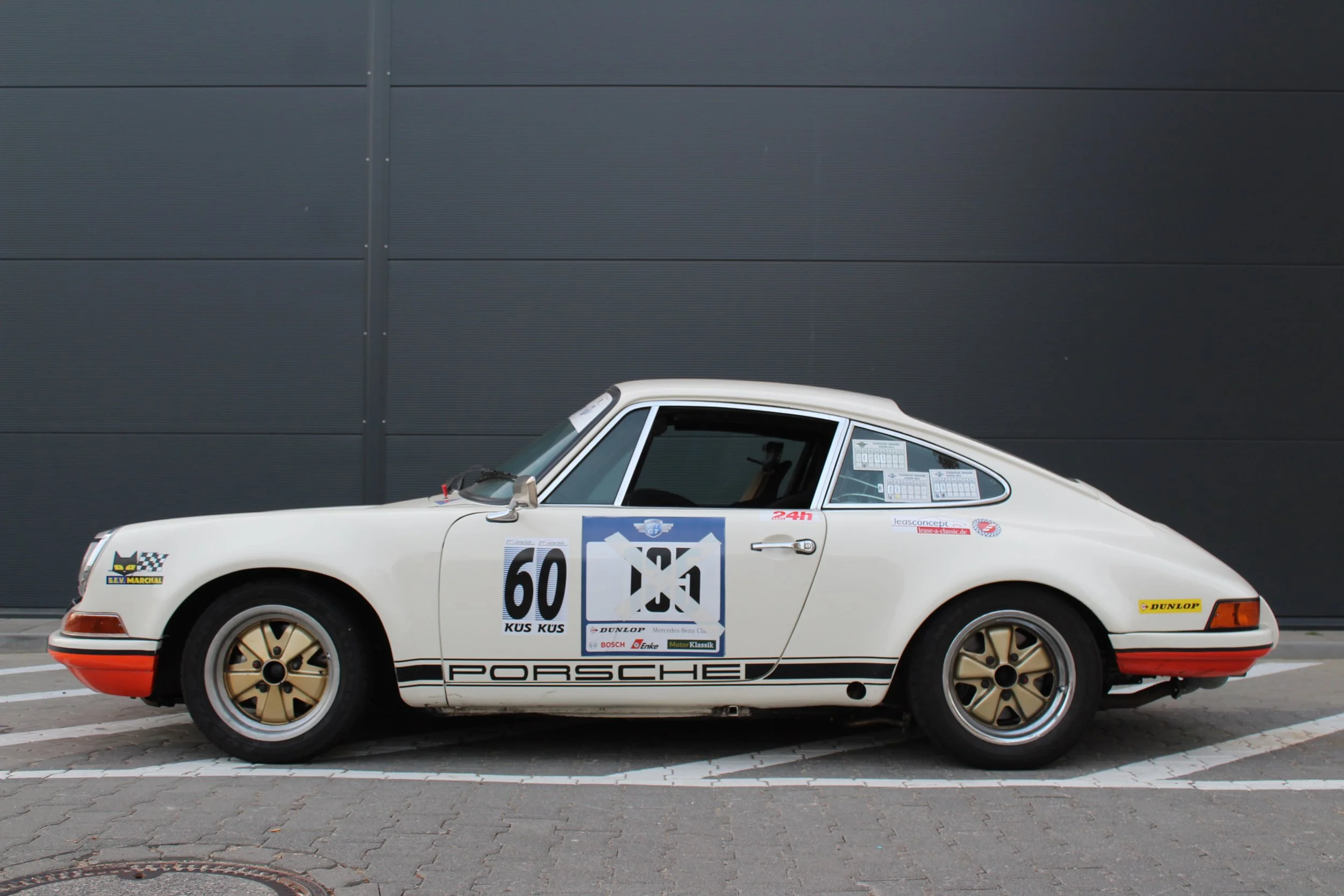 911 ST hellelfenbein.JPG