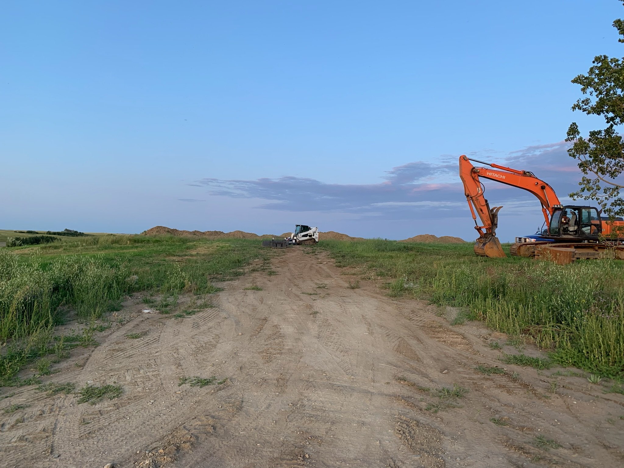 Driveway before 1.jpg