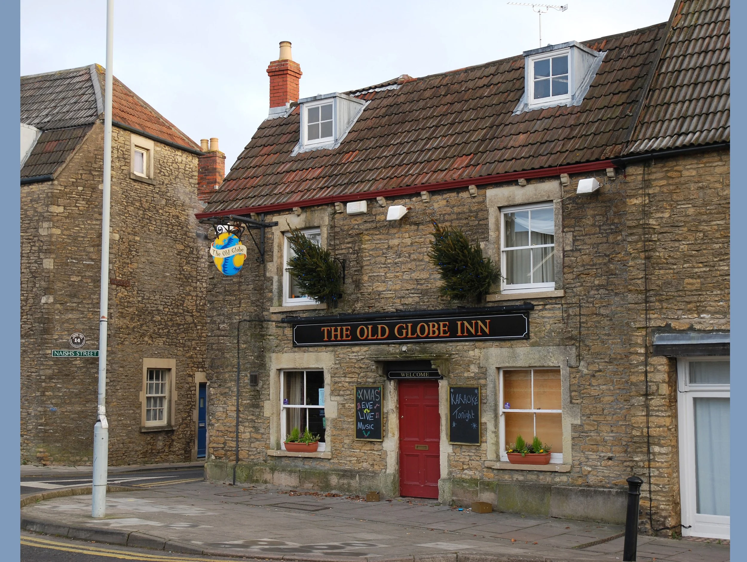  THE GLOBE -  
The Globe pub on the corner of Naishs Street and Vallis Way is now a private dwelling. Landlords:
 Francis, Forehead, Ames, Morgan, Thirwell.
