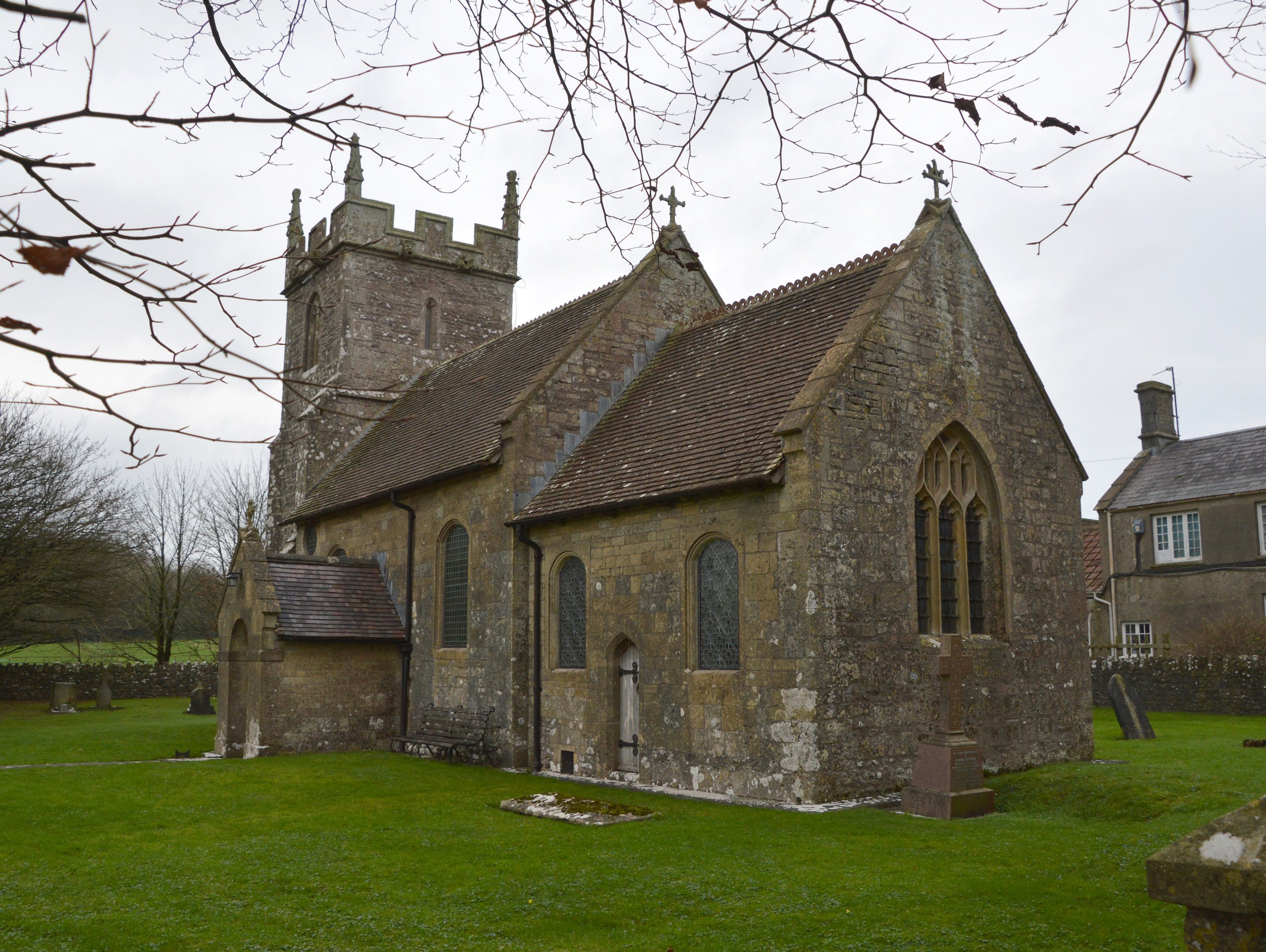  DOWNHEAD CHURCH -  
Downhead Church is dedicated to All Saints. The tower is 14th century with three bells cast in 1782 and the rest of the building is 18th century.
