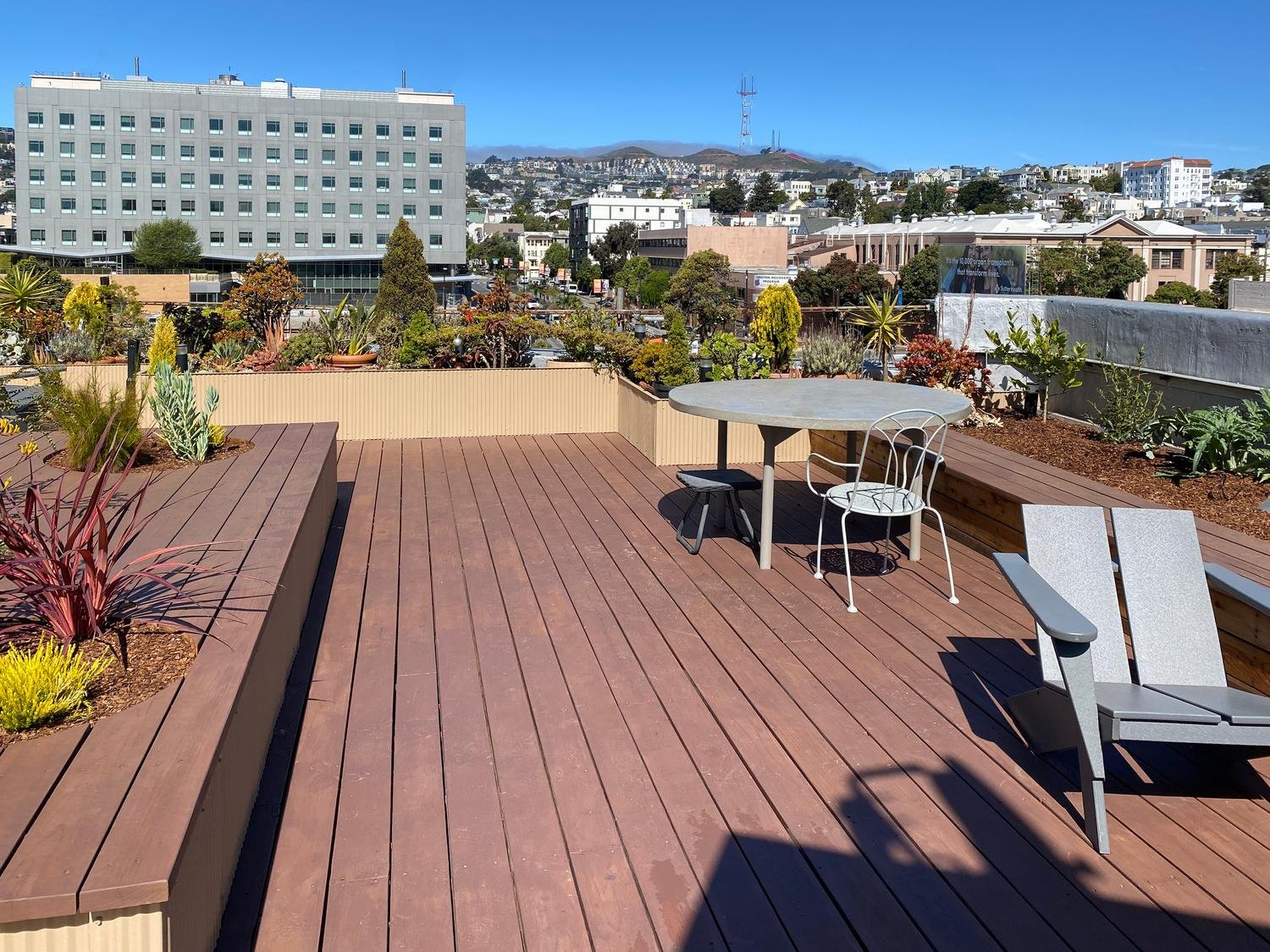 HaddockStudio_Chavez-Roof-Terrace_03.jpg