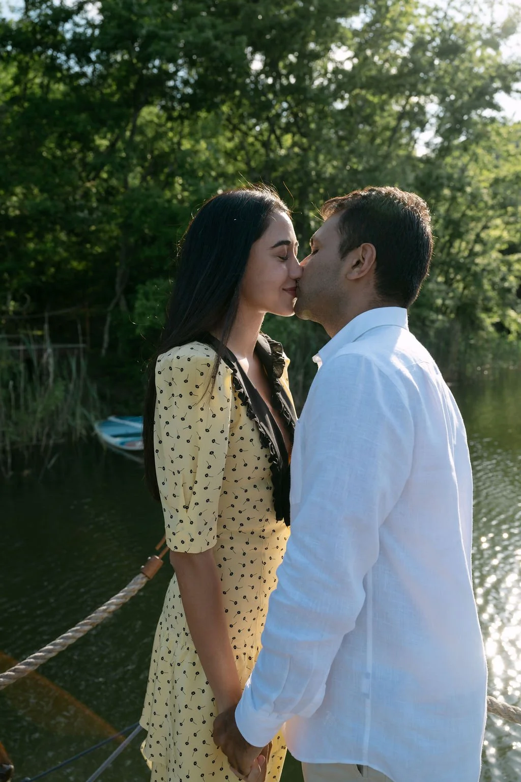 sarapaolucci-a-kiss.jpg