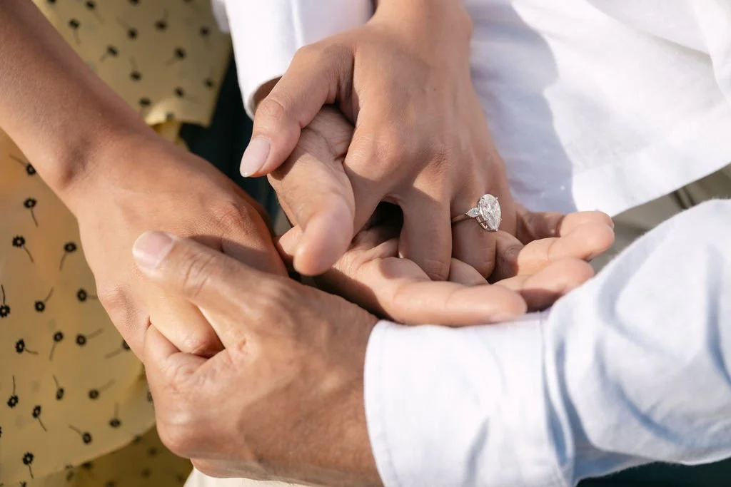sarapaolucci-engagement-ring-detail.jpg