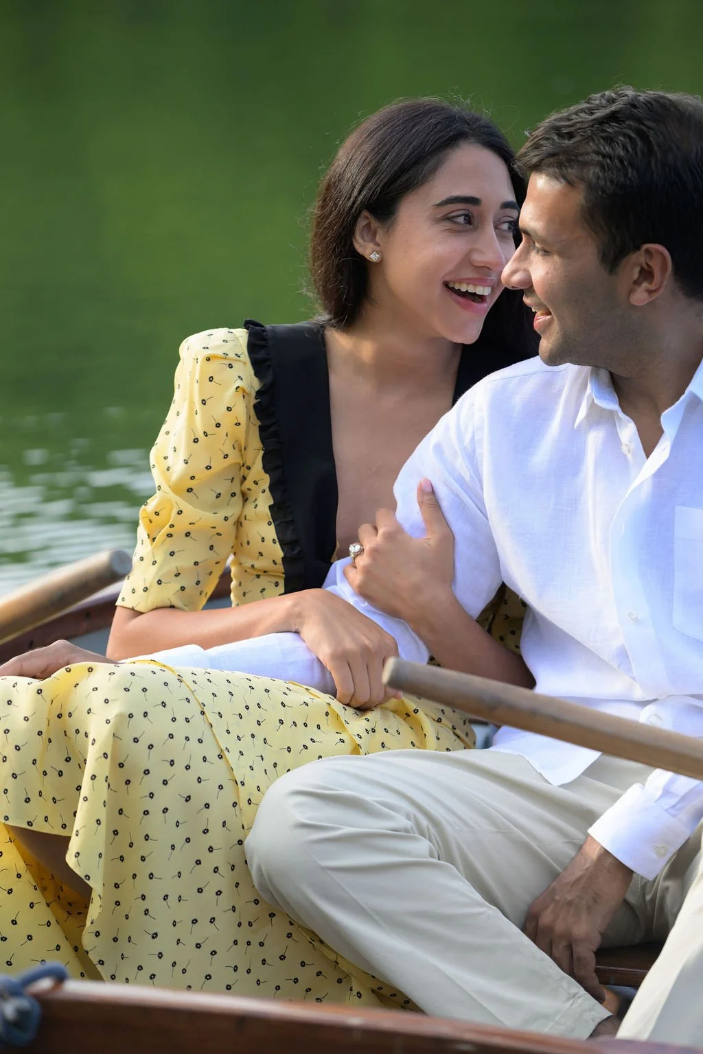 sarapaolucci-couple-laughing.jpg