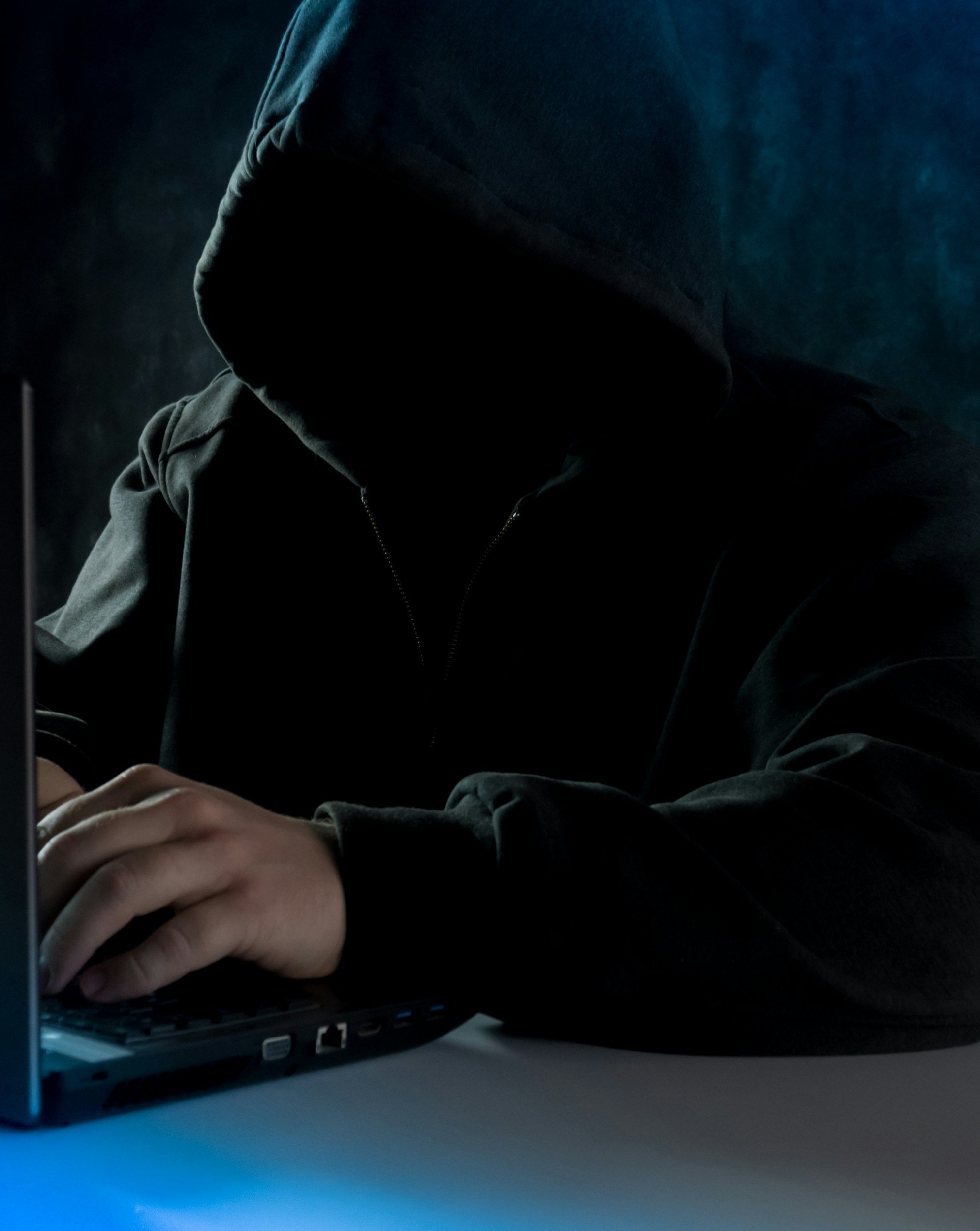 When the Abuse Moves Online: Cyber-Abuse and Doxxing After Leaving a Relationship