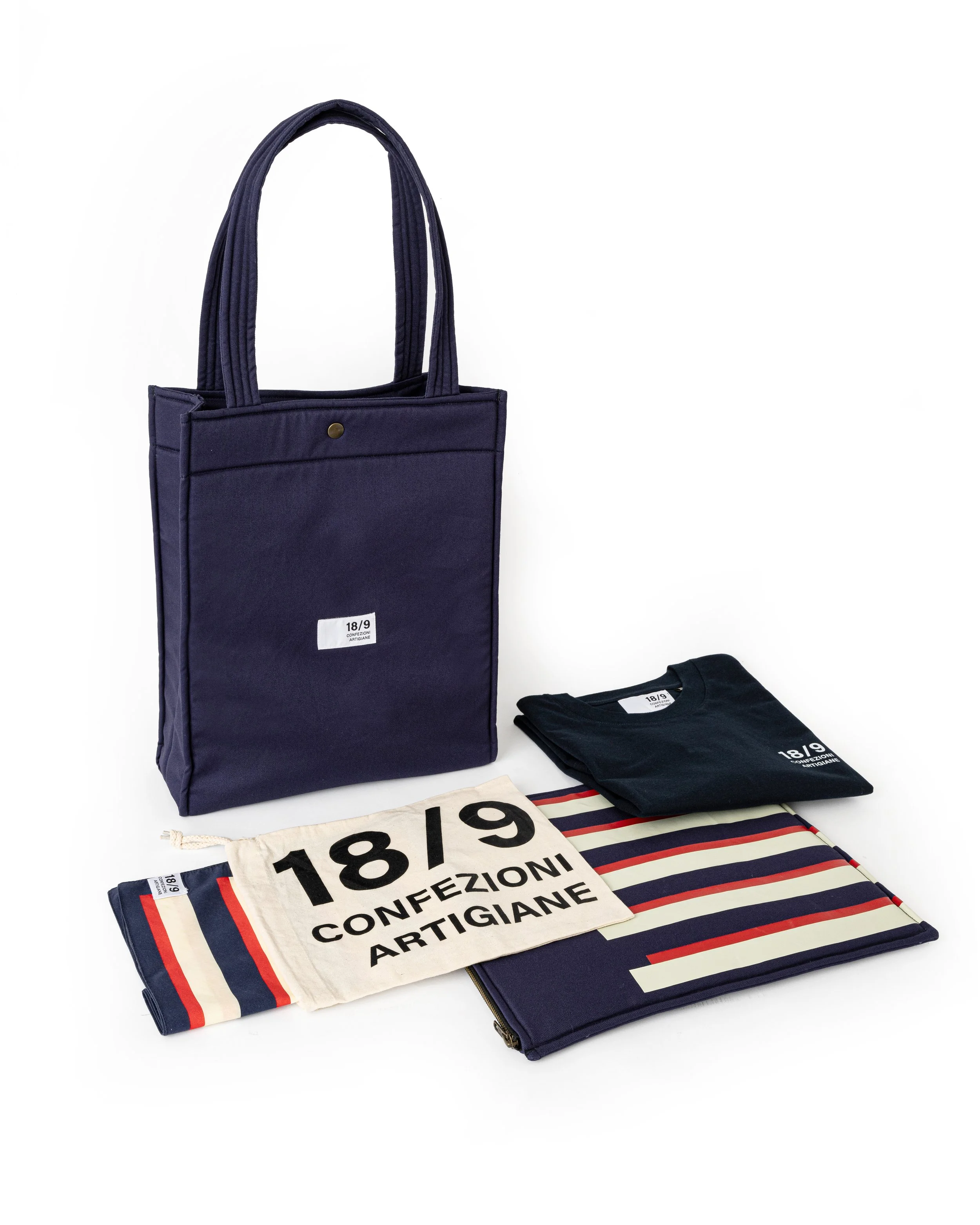 _0040_B4 CONFEZIONI ARTIGIANE-BLU&LONESONE-gruppo.jpg