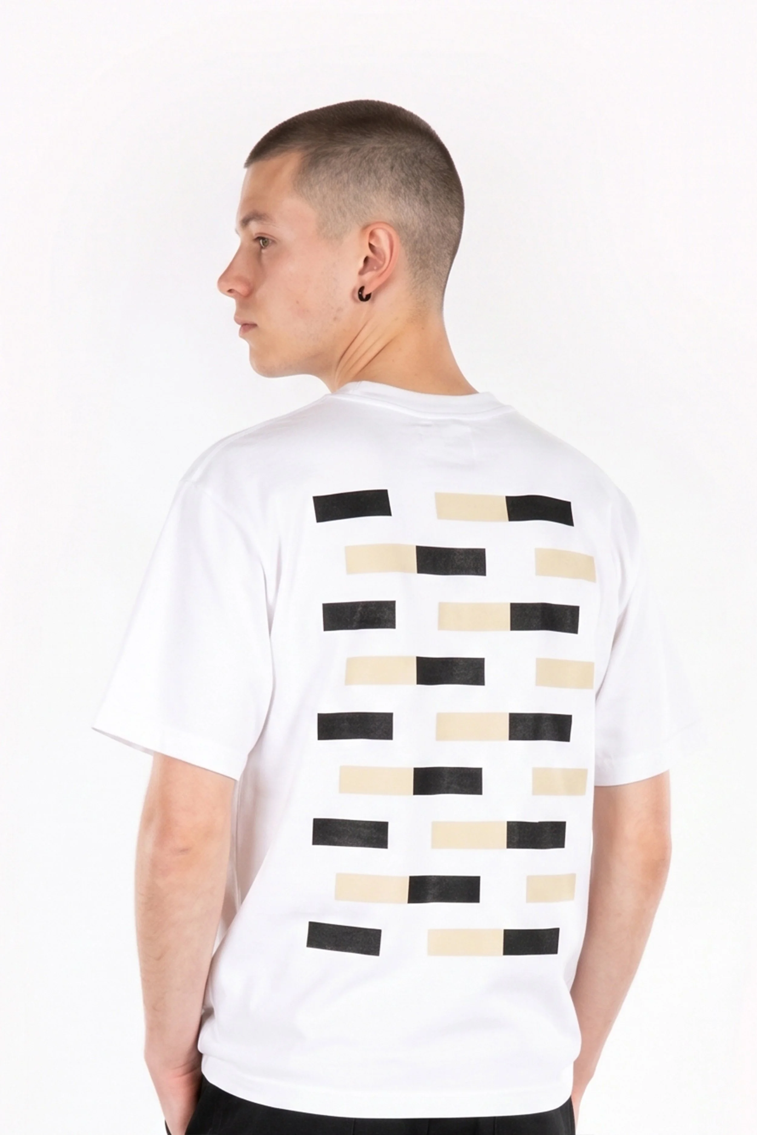 NOISETTE BRICKS / THE T-SHIRT