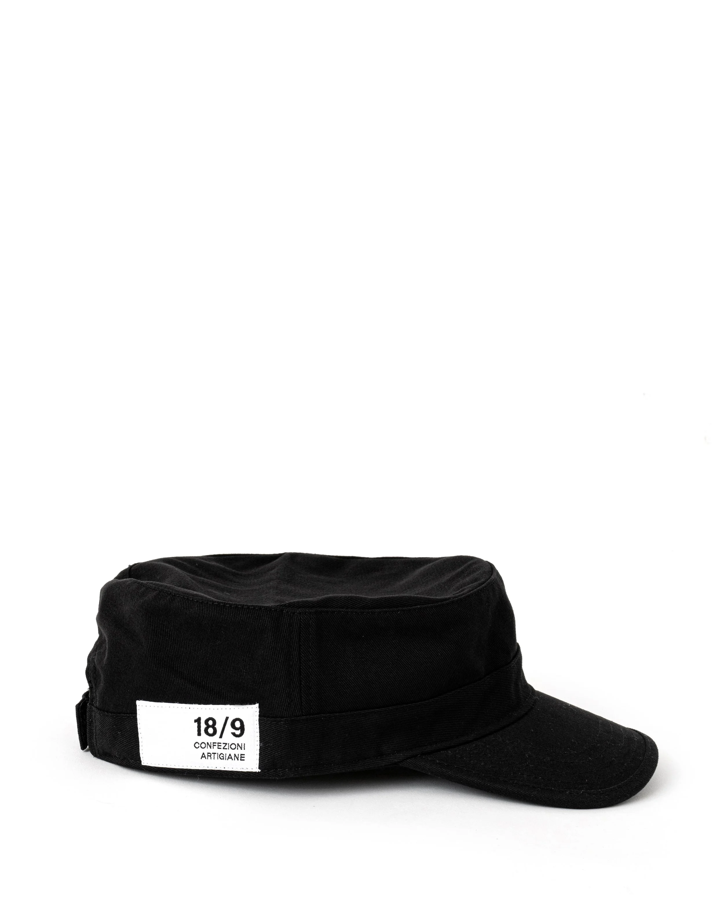 _0048_D2 CONFEZIONI ARTIGIANE - nero - cap.jpg