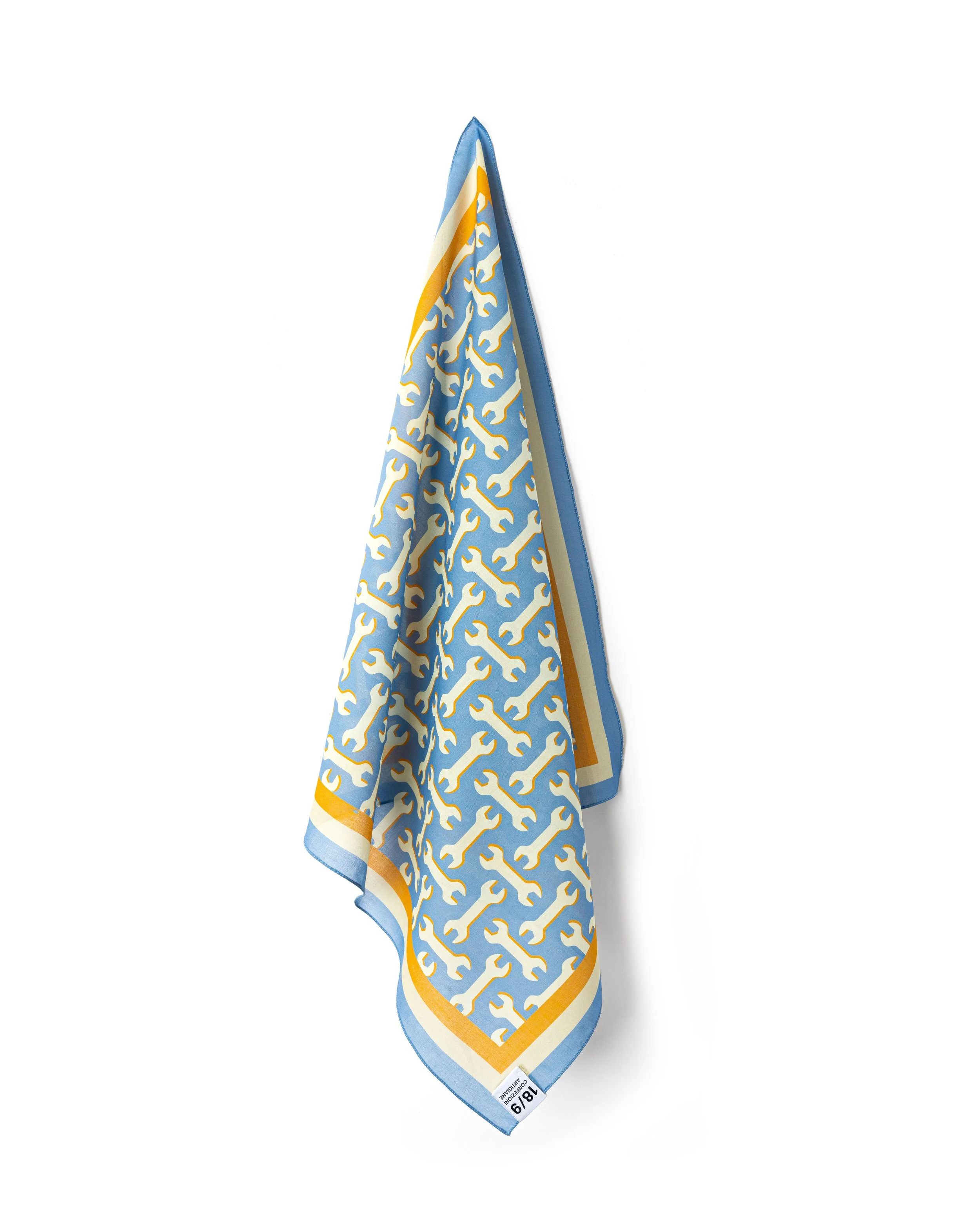 5 BANDANA APPESA - chiaveinglese.jpg
