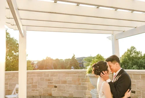 Golden+hour+roof+top+weddig+photoshoot+photo+by+Fedora+Media.webp