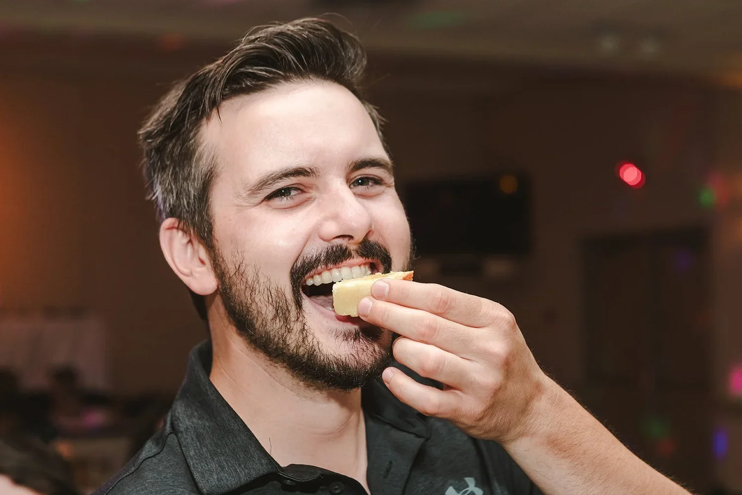 Should I Provide a Meal for My Wedding Photographer?