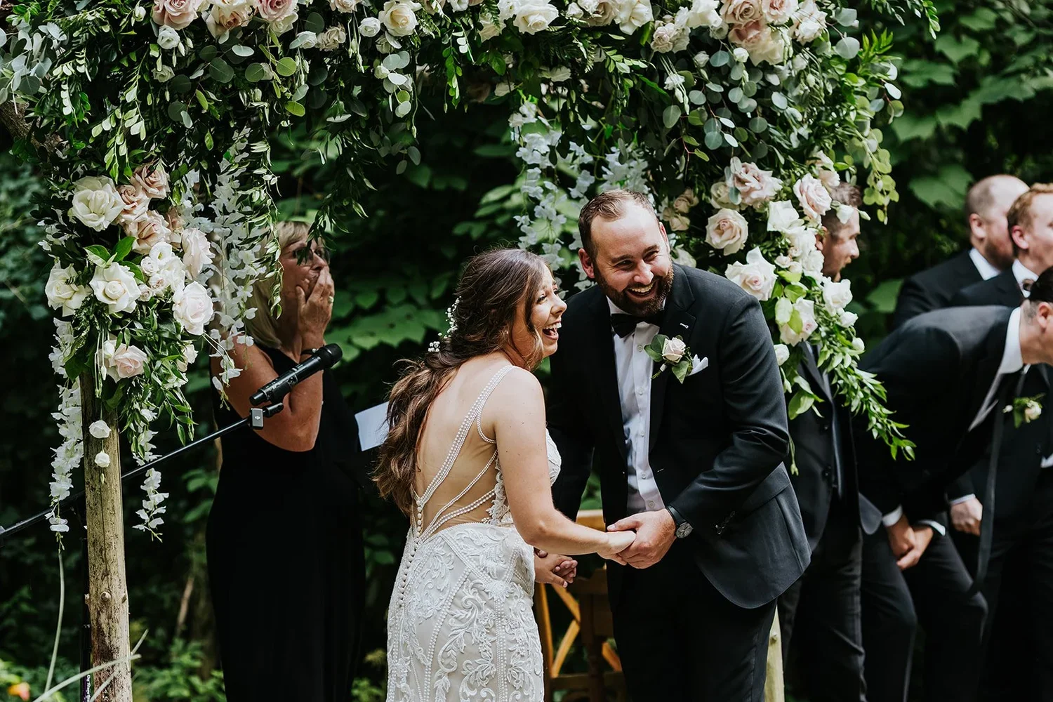 15 Wedding Photo Tips from a Happily Married Wedding Photographer!