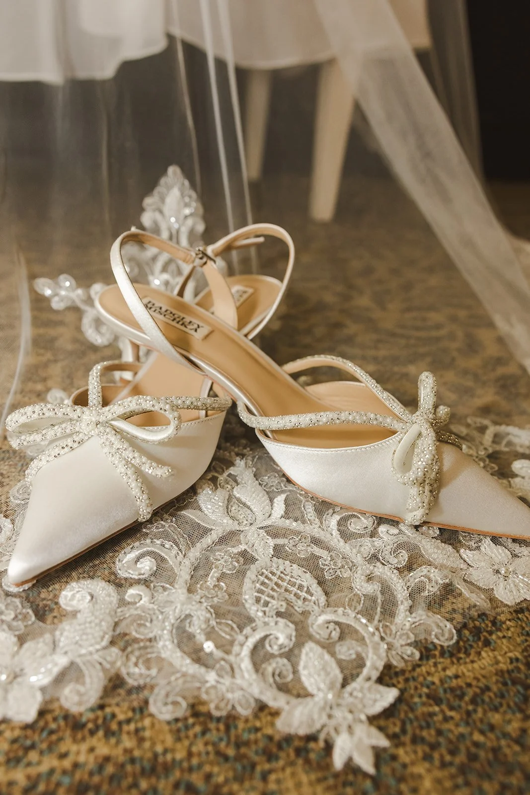 Bride shoes with veil  Arlington Hotel  River's Edge  Paris, ON  Fedora media.jpg