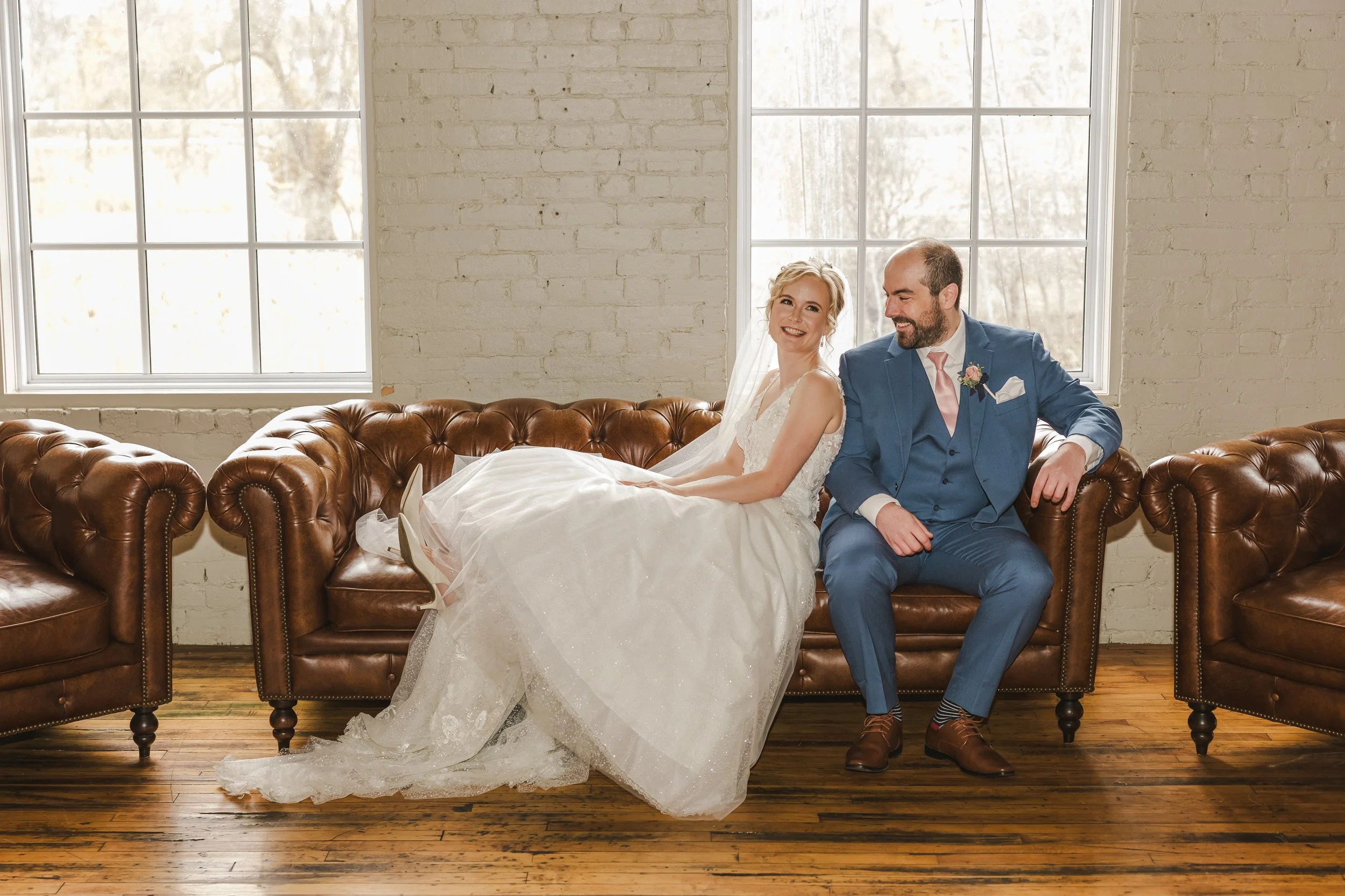 bride-and-groom-closeup-fedora-media.jpg