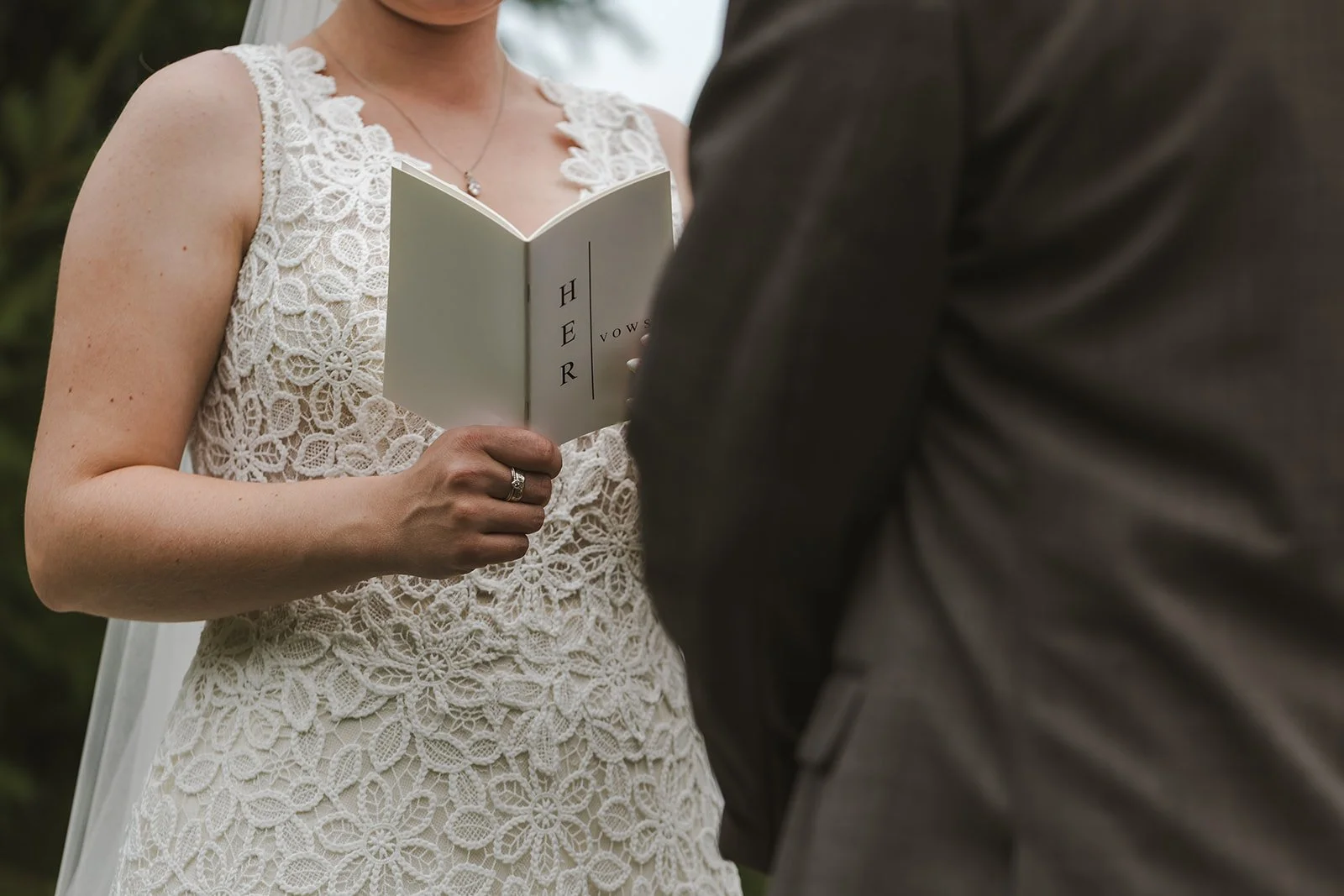 Bride vow book  Cloudnine Alpaca Farm  Fedora Media.jpg