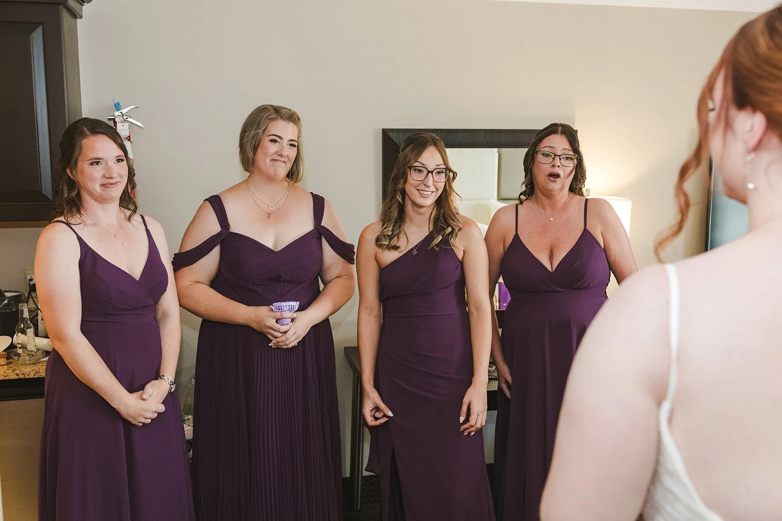 Bride first look with bridemaids  Golf Course Wedding  Fedora Media.jpg
