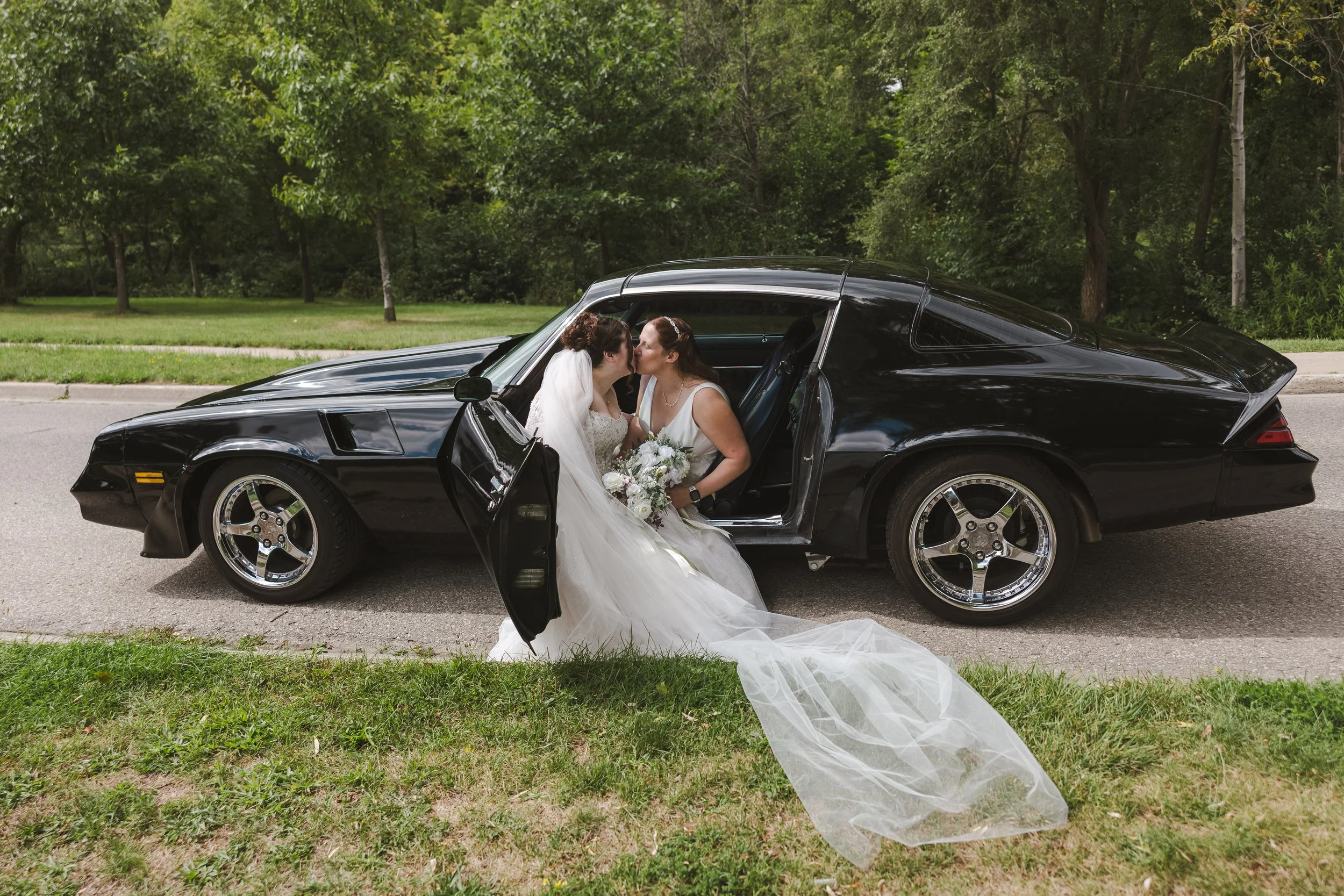 brides-in-black-vintage-car-newfoundlandclub-cambridge-ontario.jpg