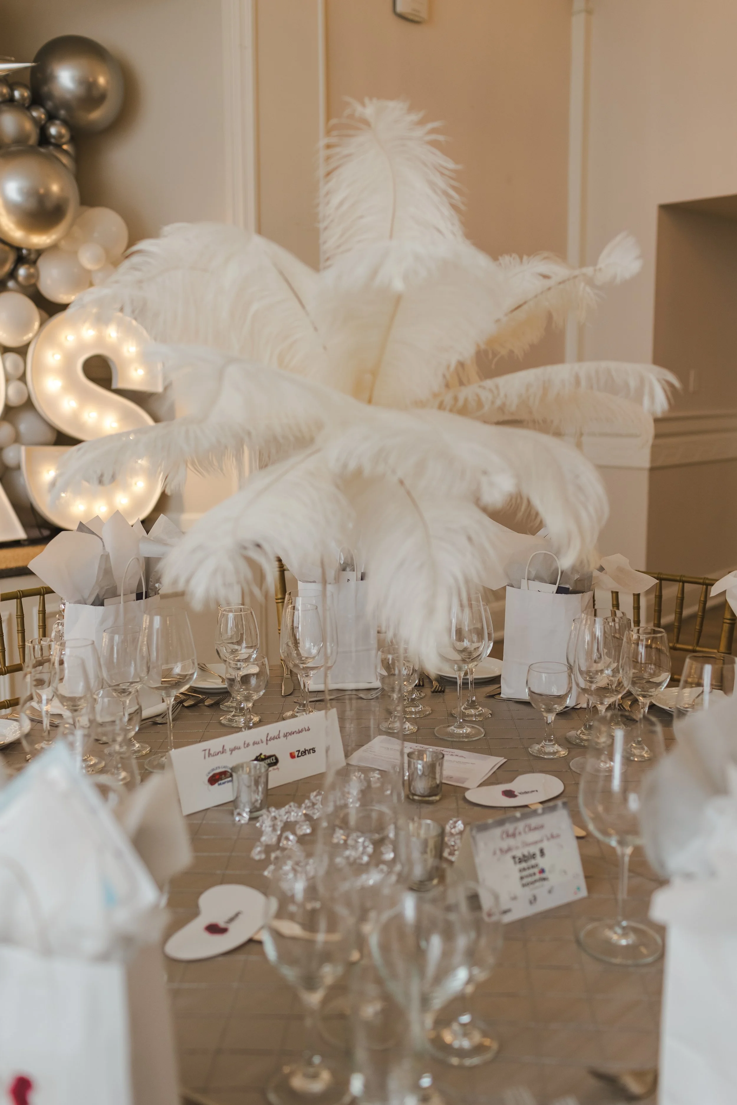 table-decorations-white-kidney-foundation-fedora-media.jpg