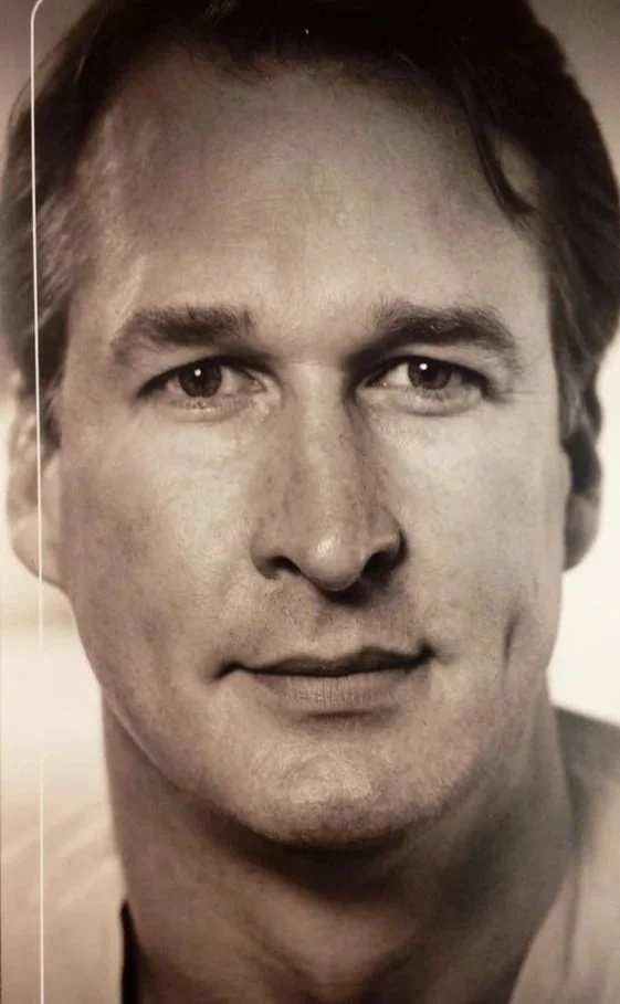 Dr James Carr