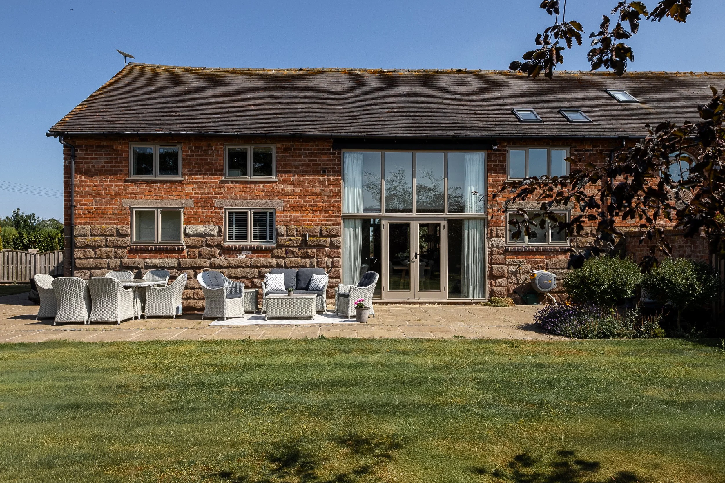 Drift House Exterior-8.jpg