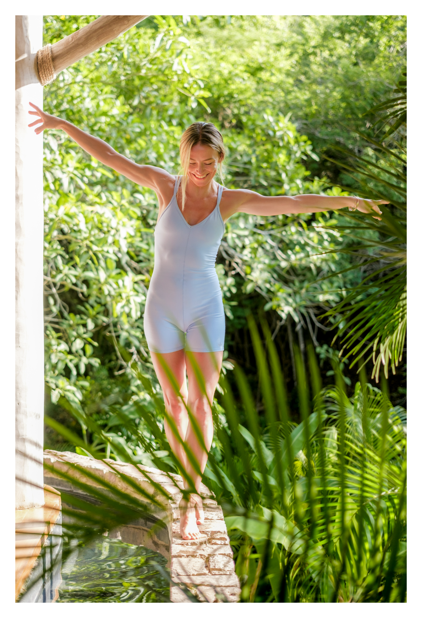 portrait-photography-costalegre-careyes-cuixmala-mexico-diana-navas-5.webp