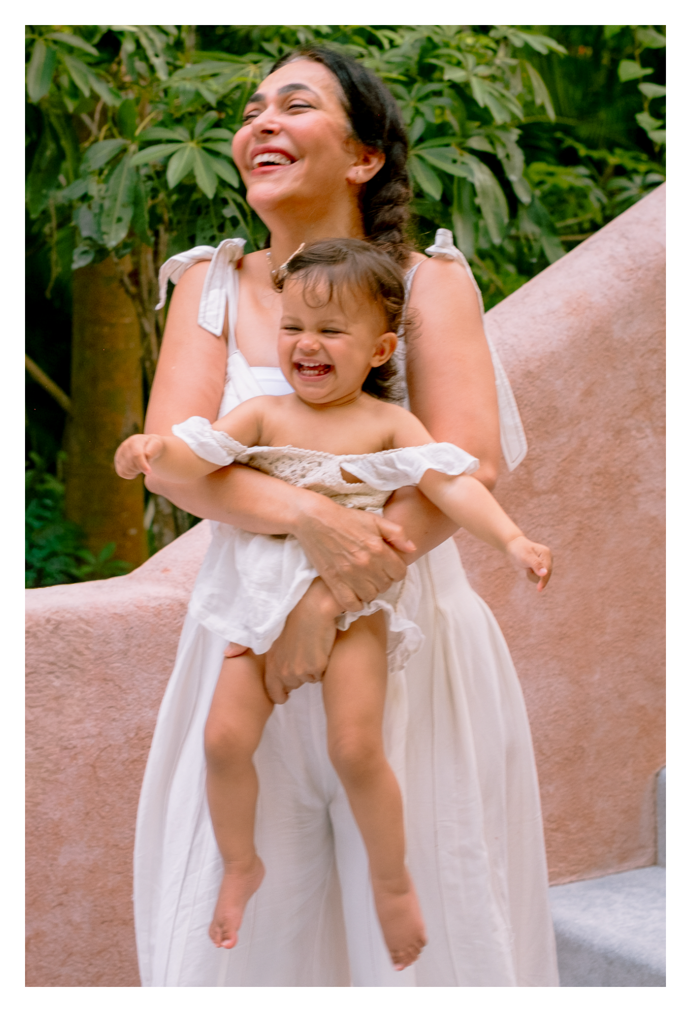 portrait-photography-costalegre-careyes-cuixmala-mexico-diana-navas-28.webp