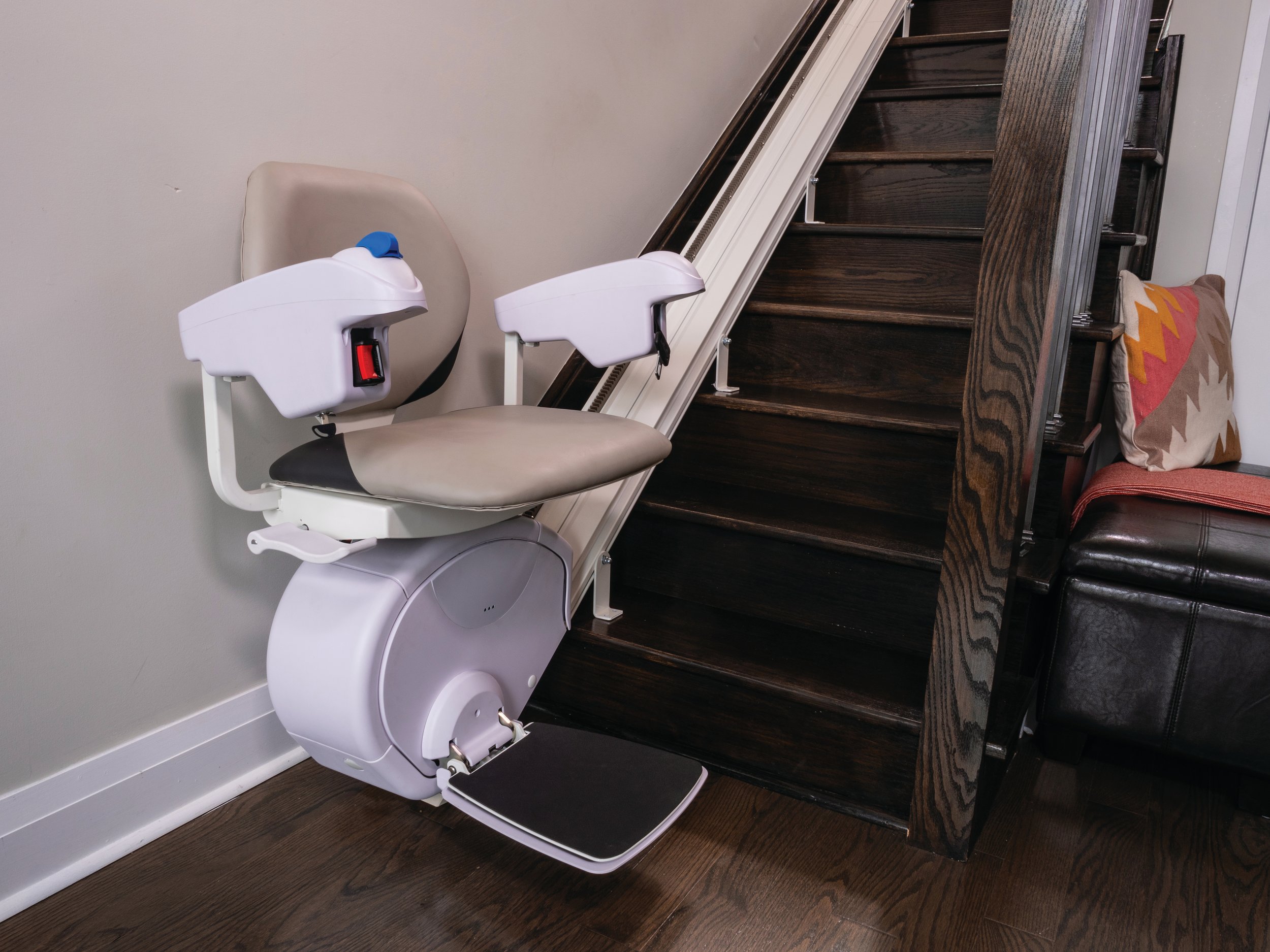 Savaria-K2Plus-stairlift-unfolded.jpg