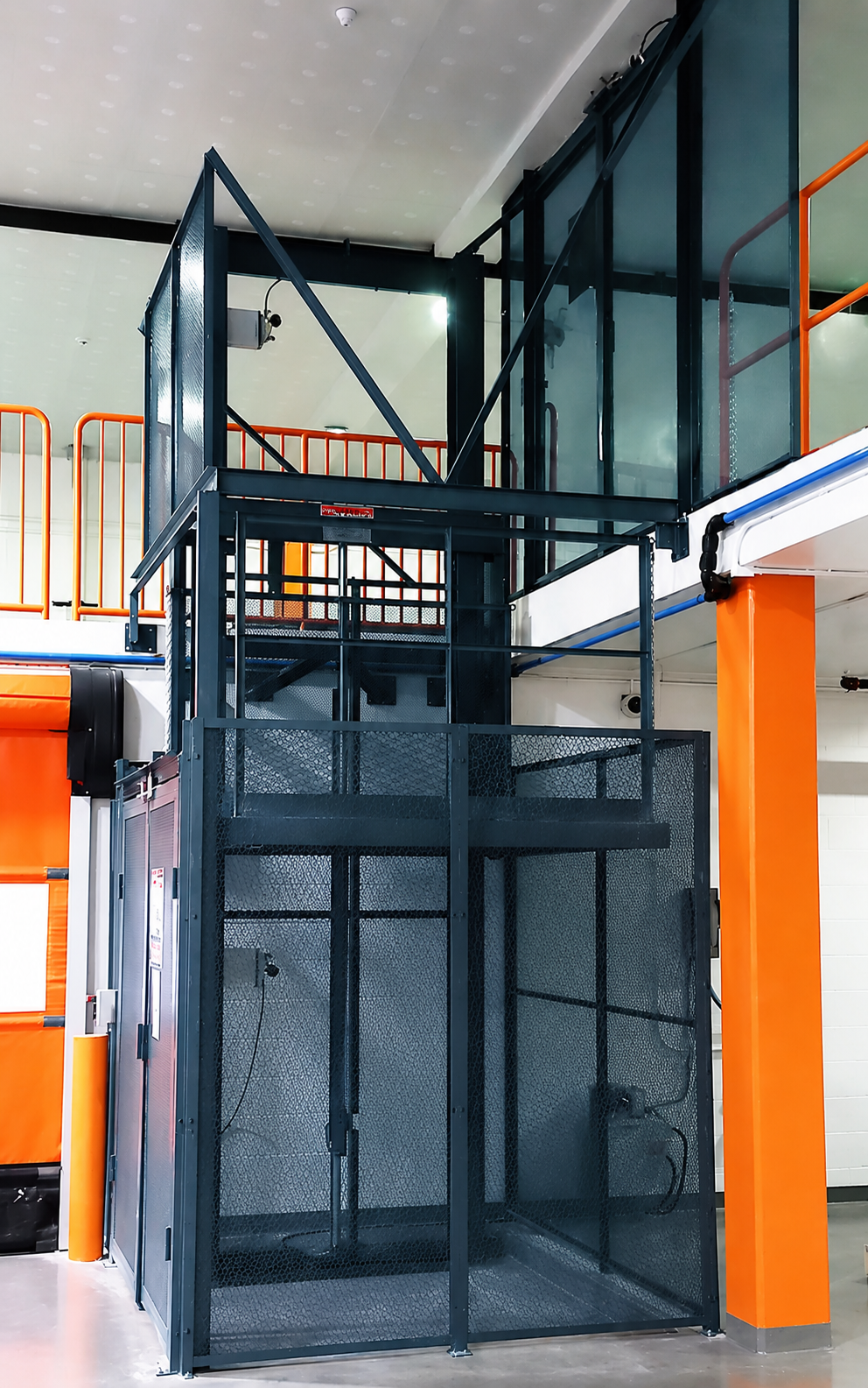 PFlow D Series (Elevador vertical hidráulico)