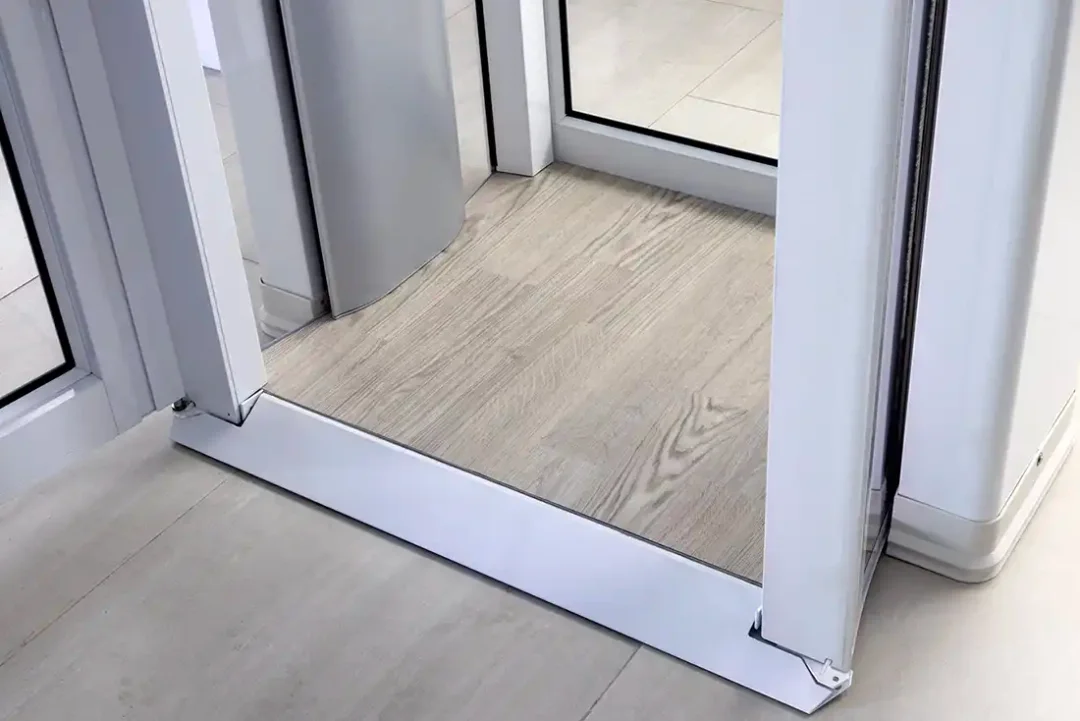 non-skid-flooring-Through-floor-lift-by-Savaria.webp