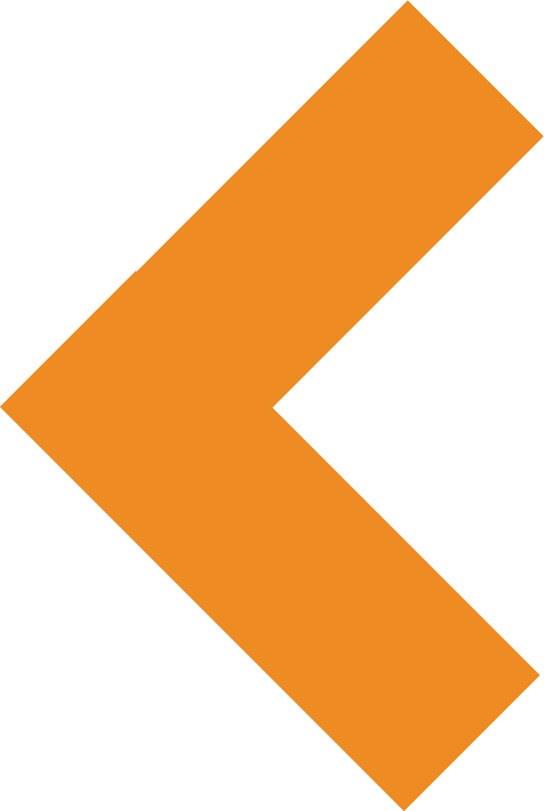 Logo de la plataforma de desarrollo de software Angular, con un símbolo de flecha naranja apuntando a la izquierda.