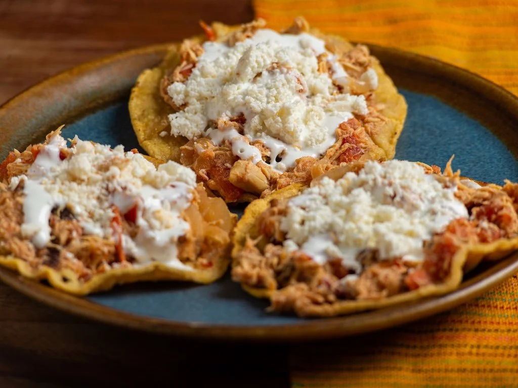 Tostadas de Tinga