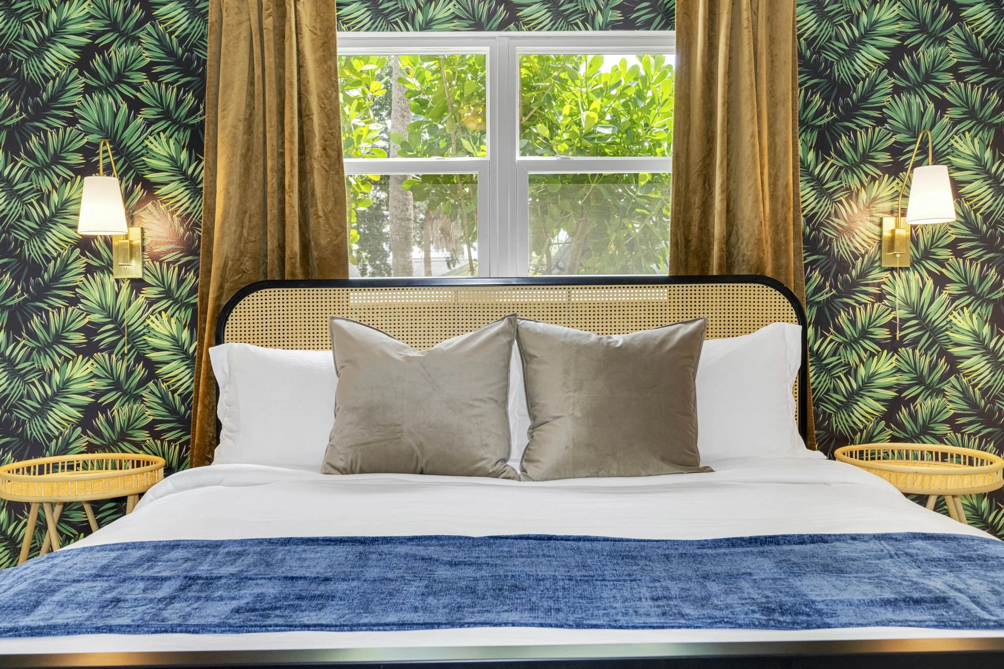 103-web-or-mls-8405 S Flintrock Ct, Tampa, FL-103.jpg