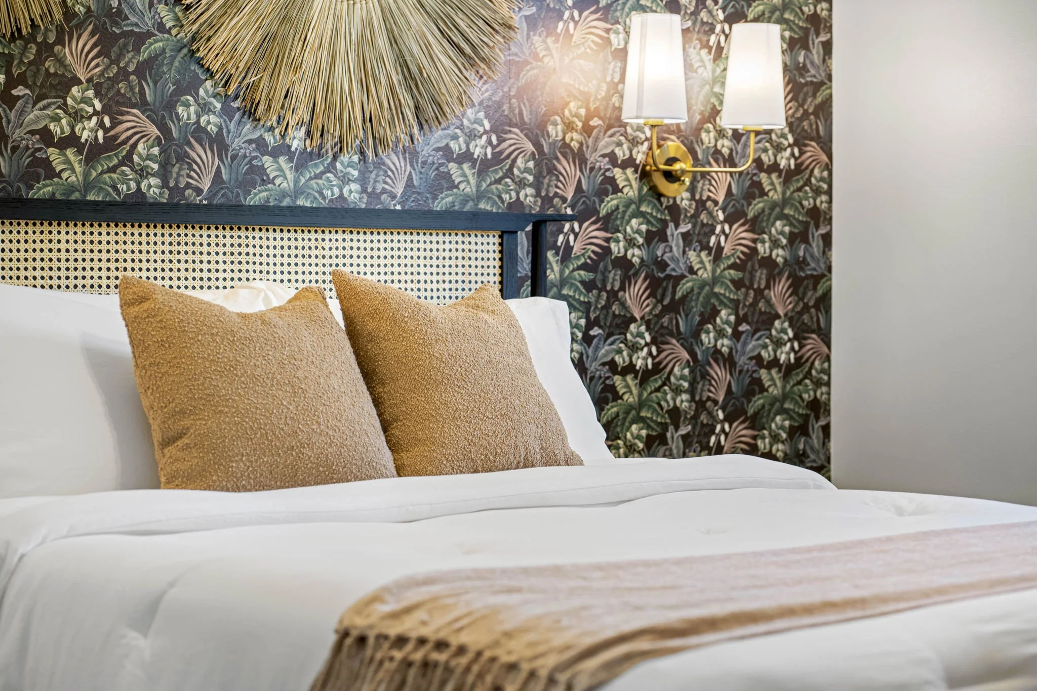 22-web-or-mls-8405 S Flintrock Ct, Tampa, FL-22.jpg