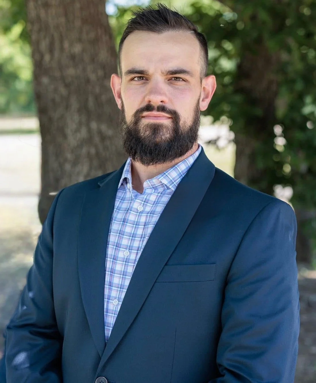 Christian man encouraging individuals & families to follow Jesus