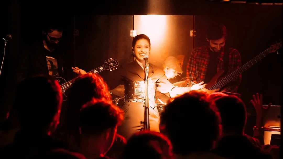 Yağmur Ender, ilk albümü “Düğüm”ün lansmanını 27 Mart Cuma günü Kadıköy Flu Performance sahnesin (1).jpg