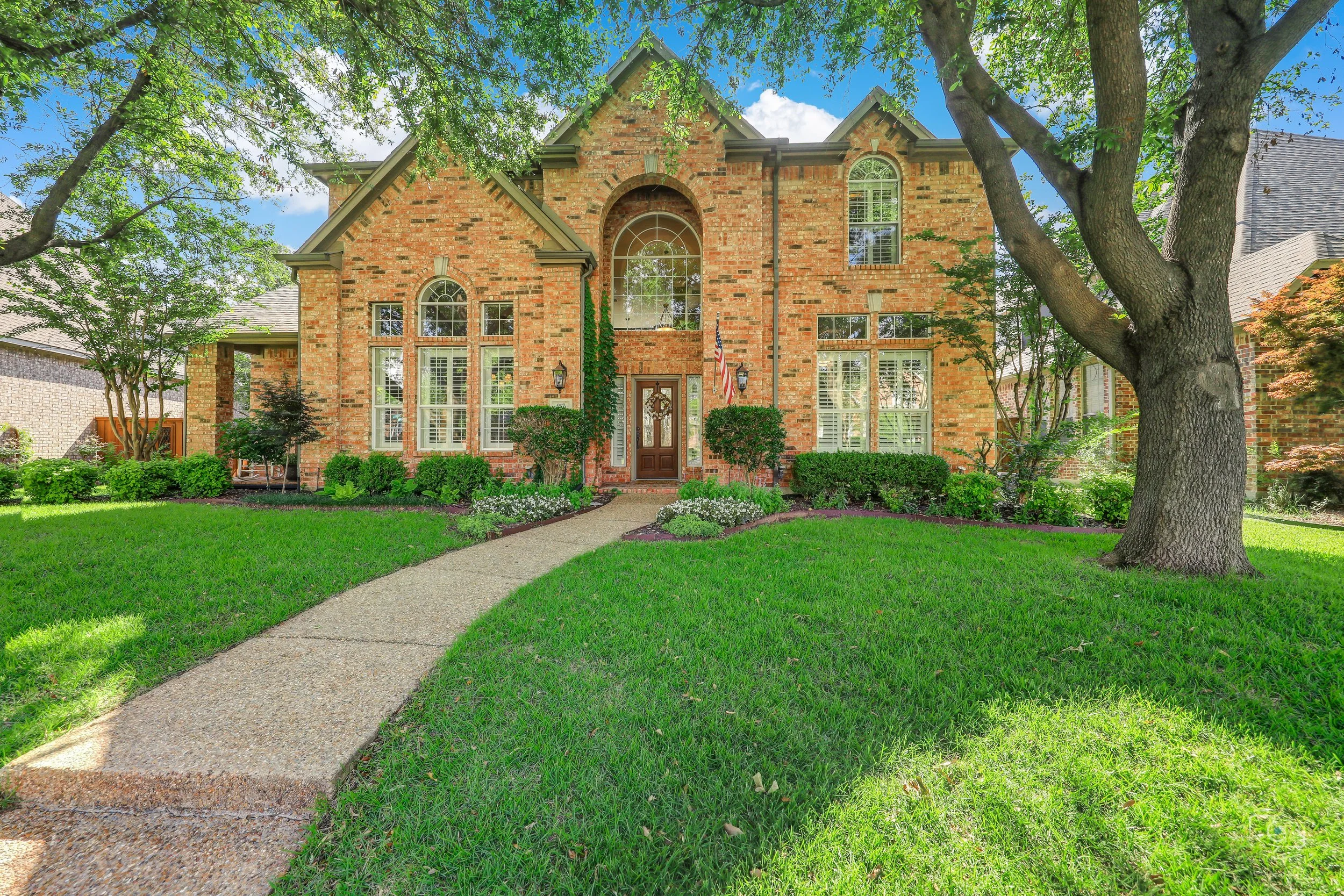 917 Cross Plains Drive