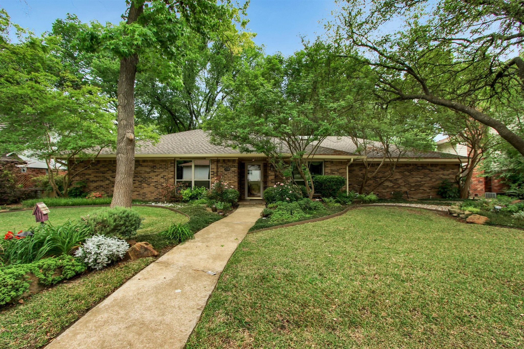 3208 Rockbrook Drive