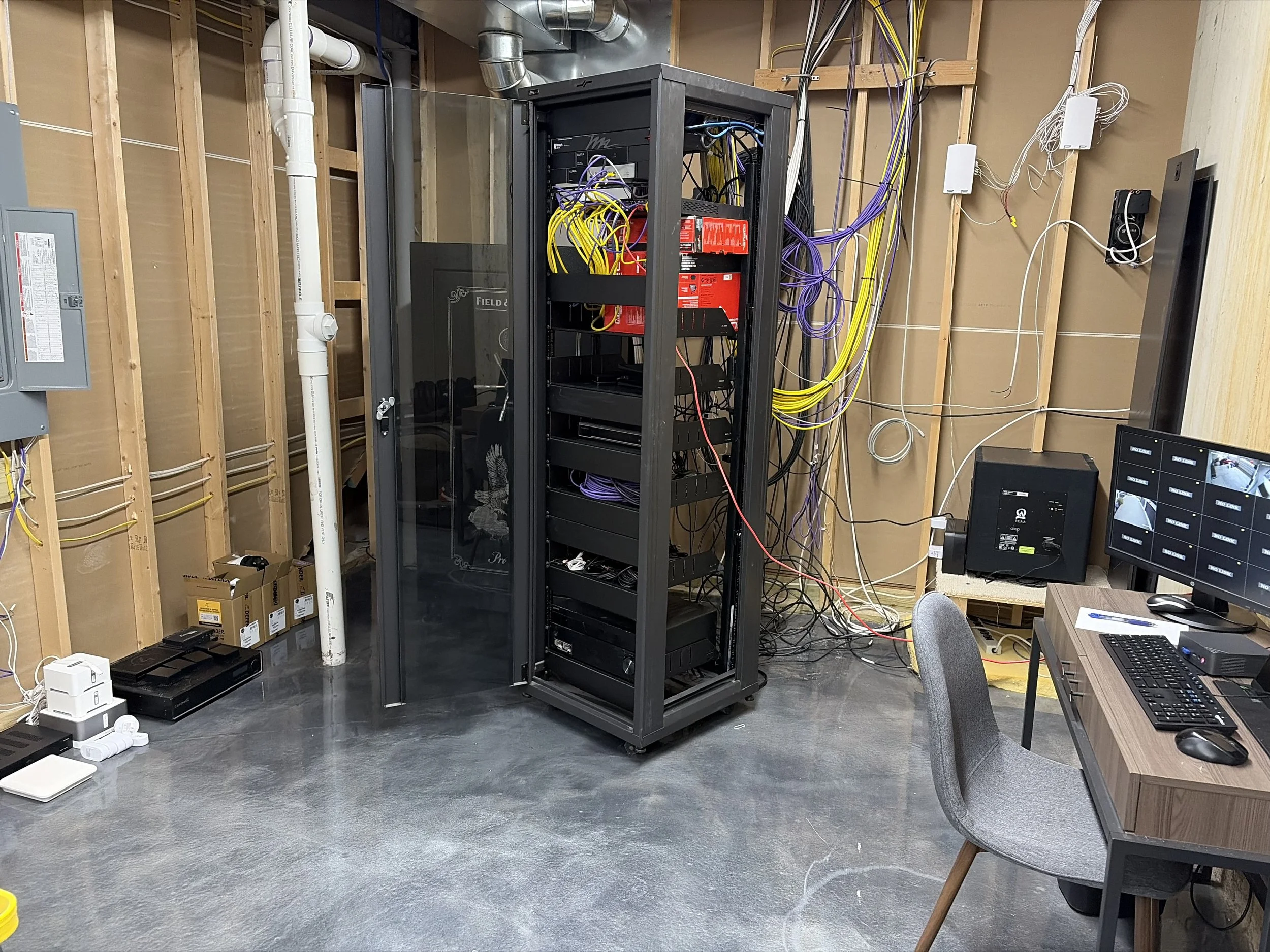 Plugging in network cables