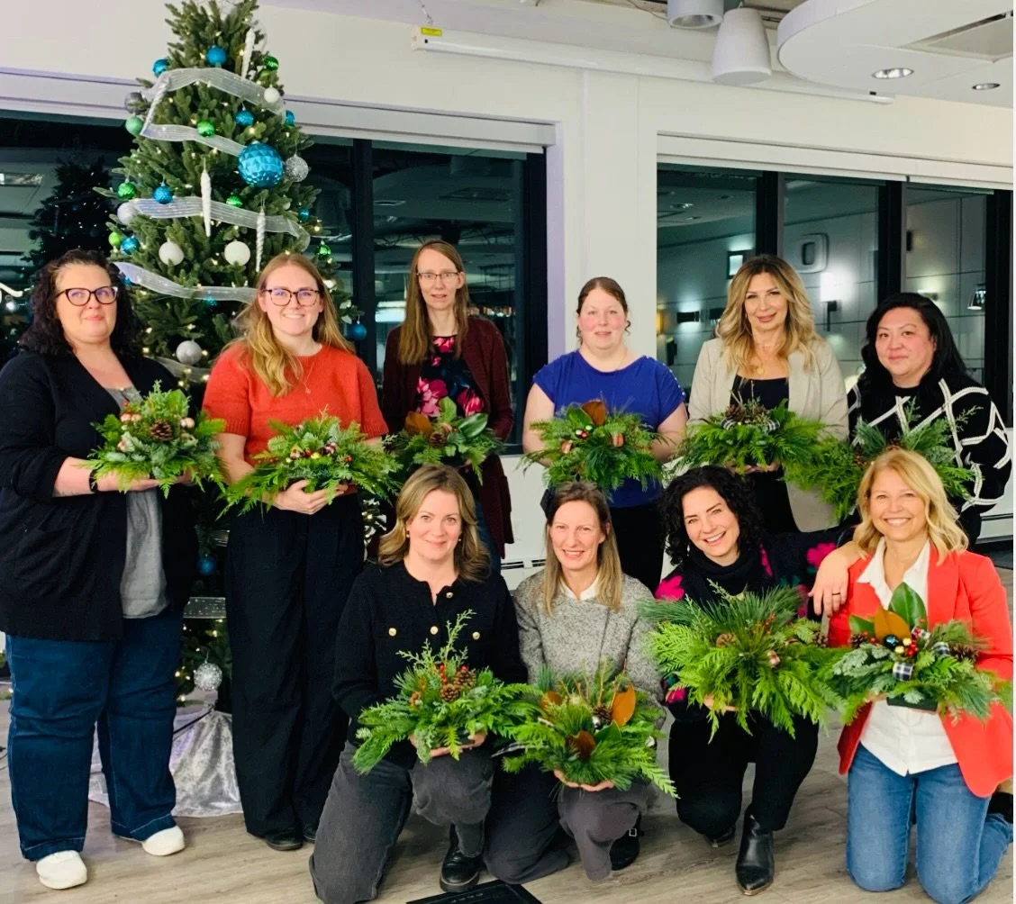Fun Designer evening at WOW Lighting making Christmas arrangements!

@sheila_lowry
@wowlighting_controls 

#licensedinteriordesign #interiordesign #yegdesign