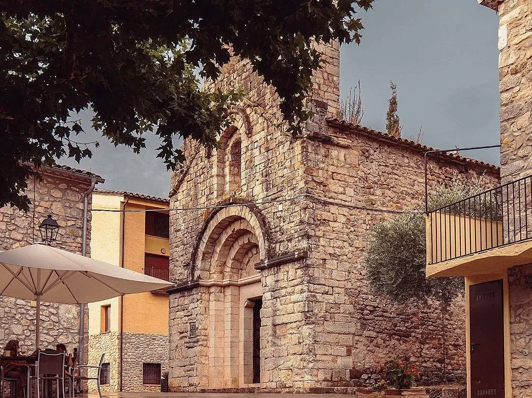 esgl%C3%A9sia-st.pere-albanya-empordaturisme.jpg