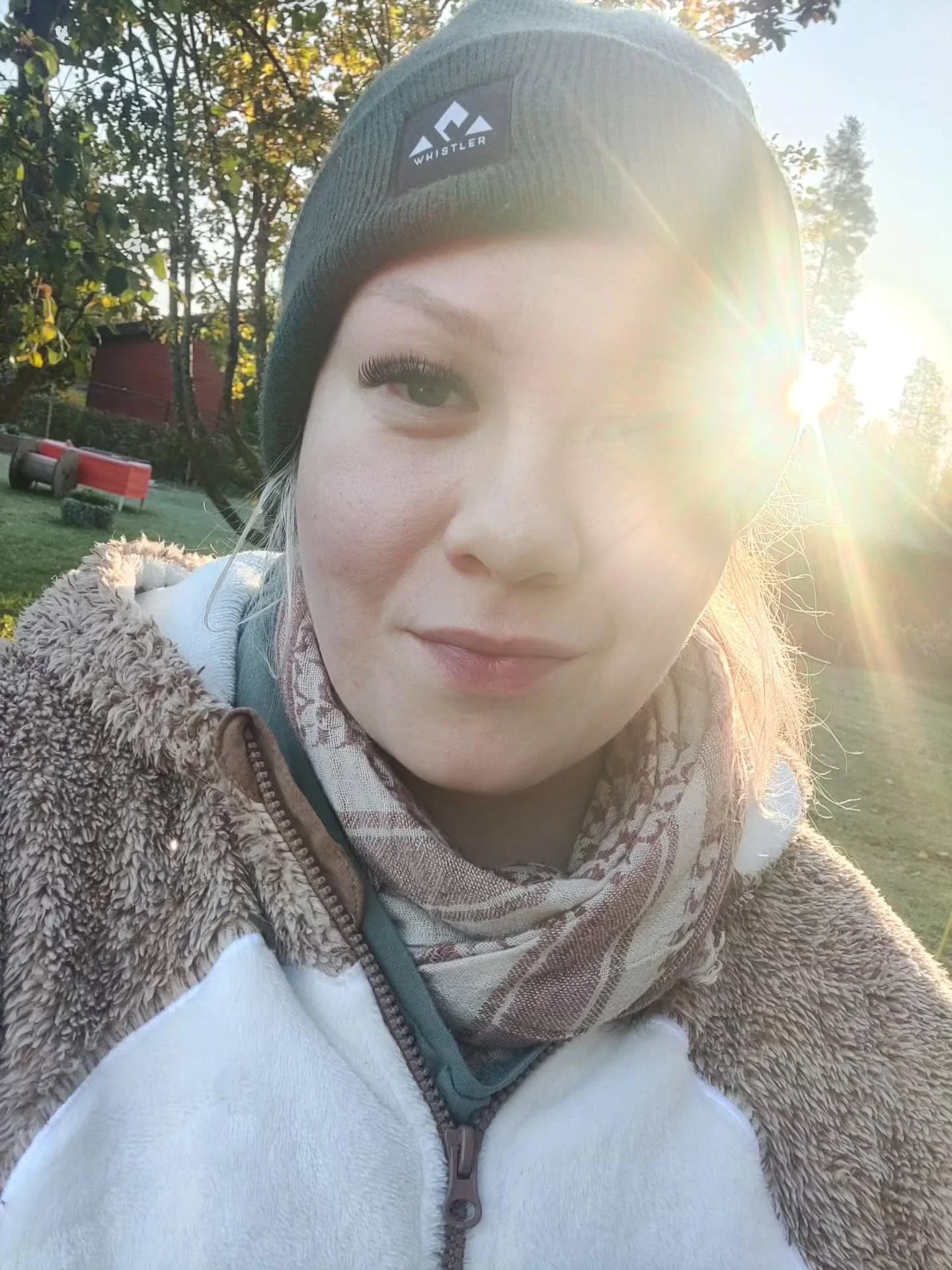 Mit&auml; henkisyys mulle merkitsee? Miten n&auml;kijyys ja intuitiivisuus v&auml;littyy el&auml;m&auml;&auml;n ja arkeen?

Viime viikot oon py&ouml;ritellyt ajatusta siit&auml;, mit&auml; henkisyys mulle tarkoittaa. Oon jopa jotenkin ahdistunut siit