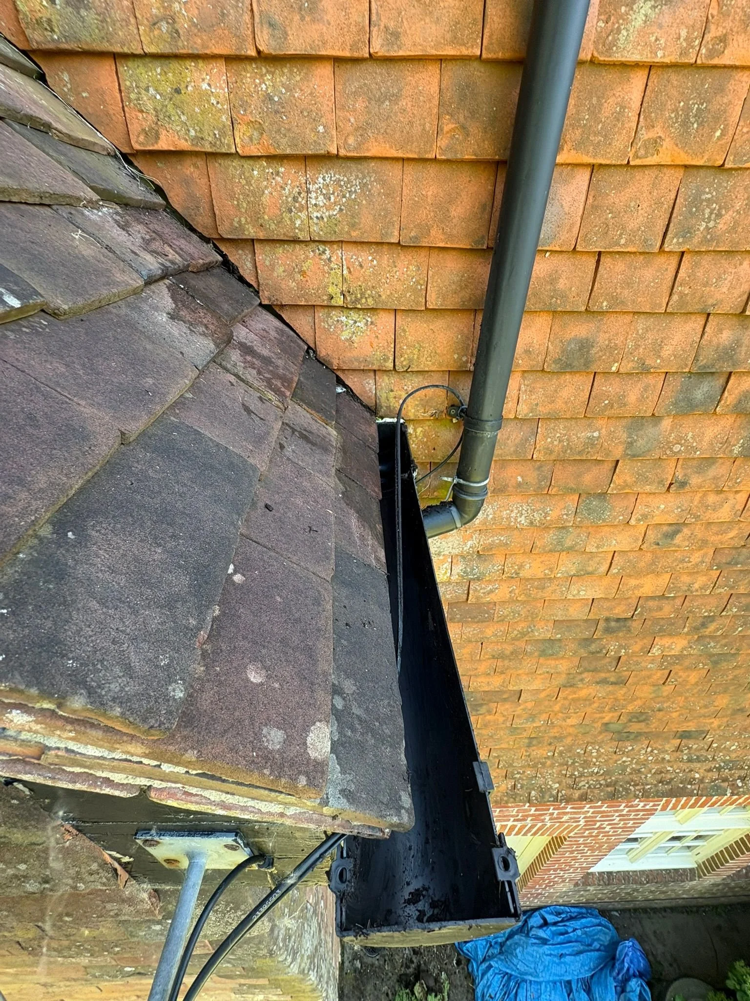 Clear gutter that is able to work properly because it has been cleared