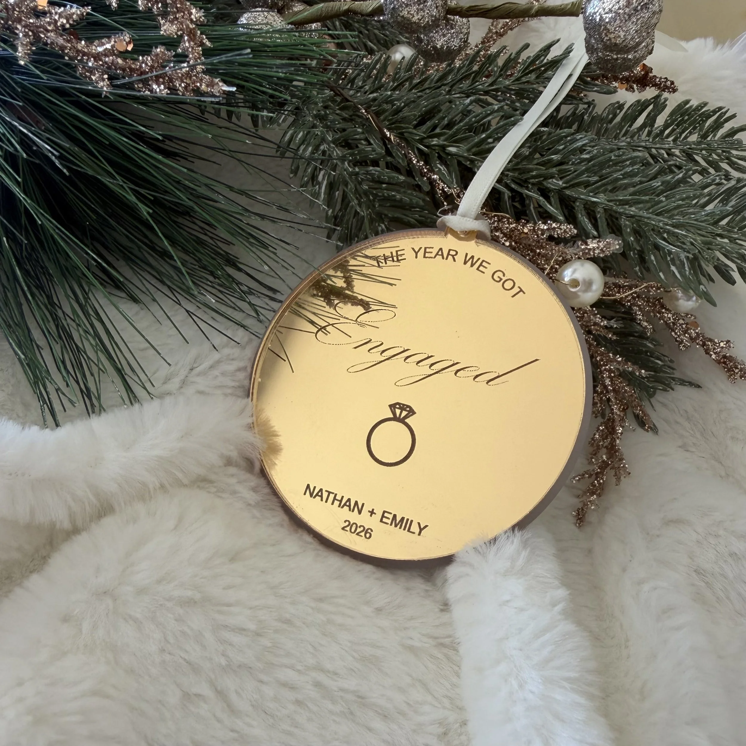 Engagement Bauble