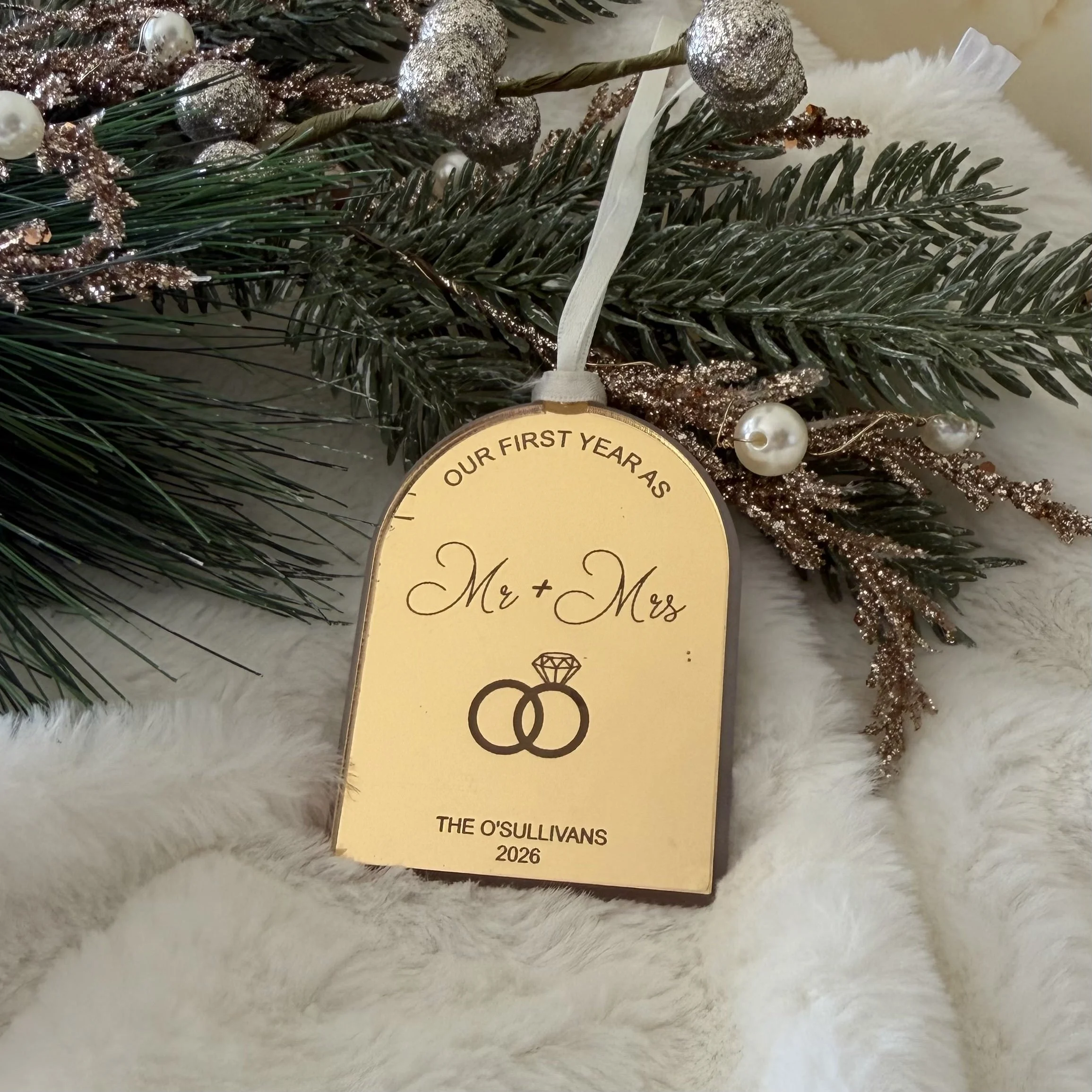 Mr & Mrs Bauble