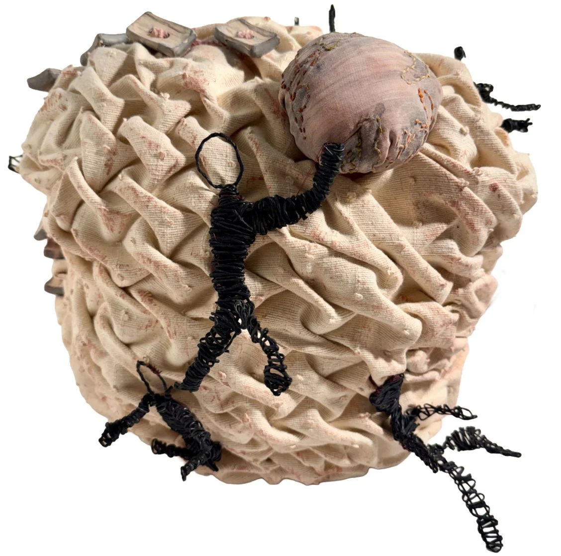 Jacob’s Ladder: cotton, paper, wire,
smocking, crochet, wrapping, 12x25x26
