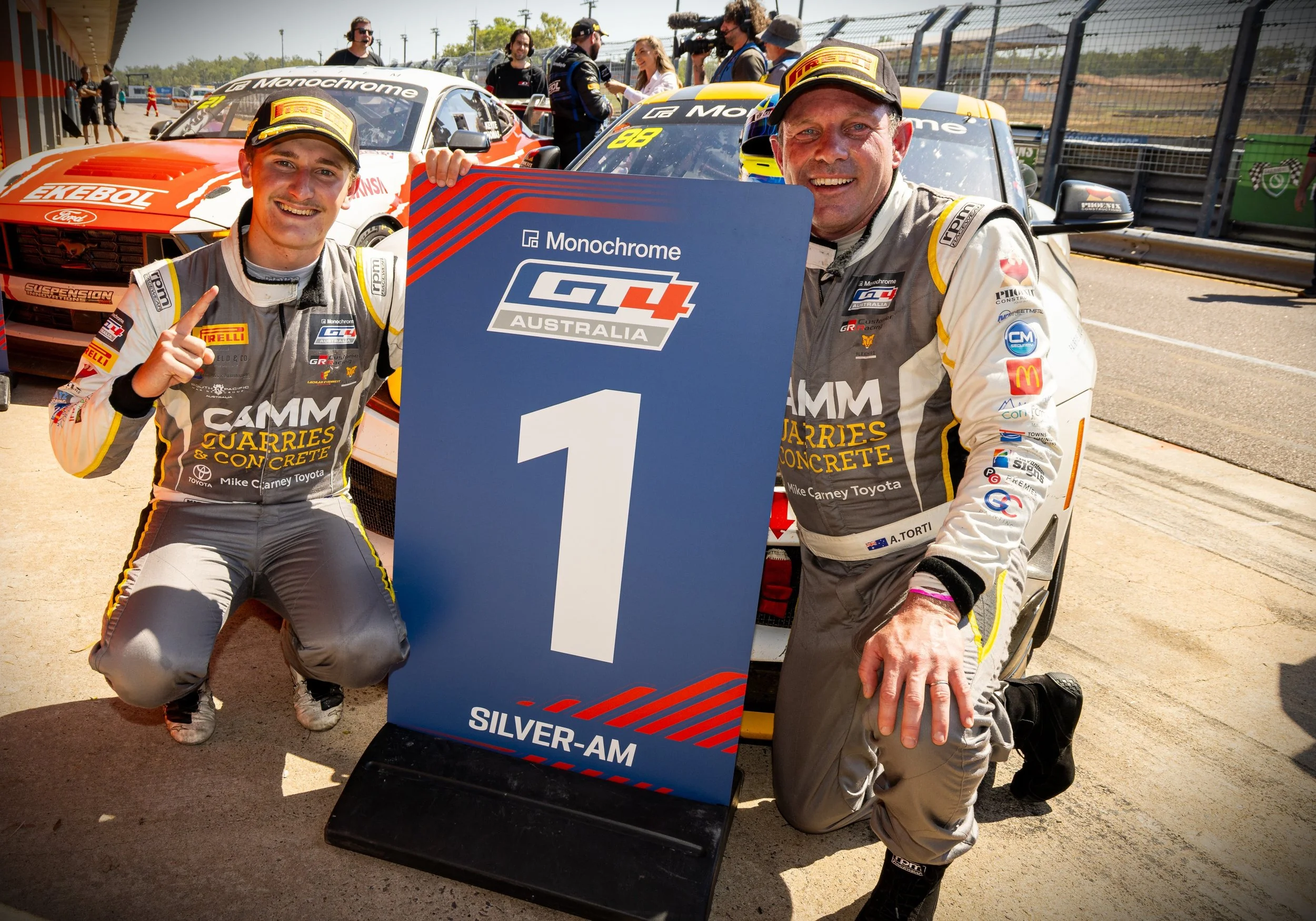 EVENNETT CLAIMS THRILLING GT4 AUSTRALIA VICTORY IN DARWIN